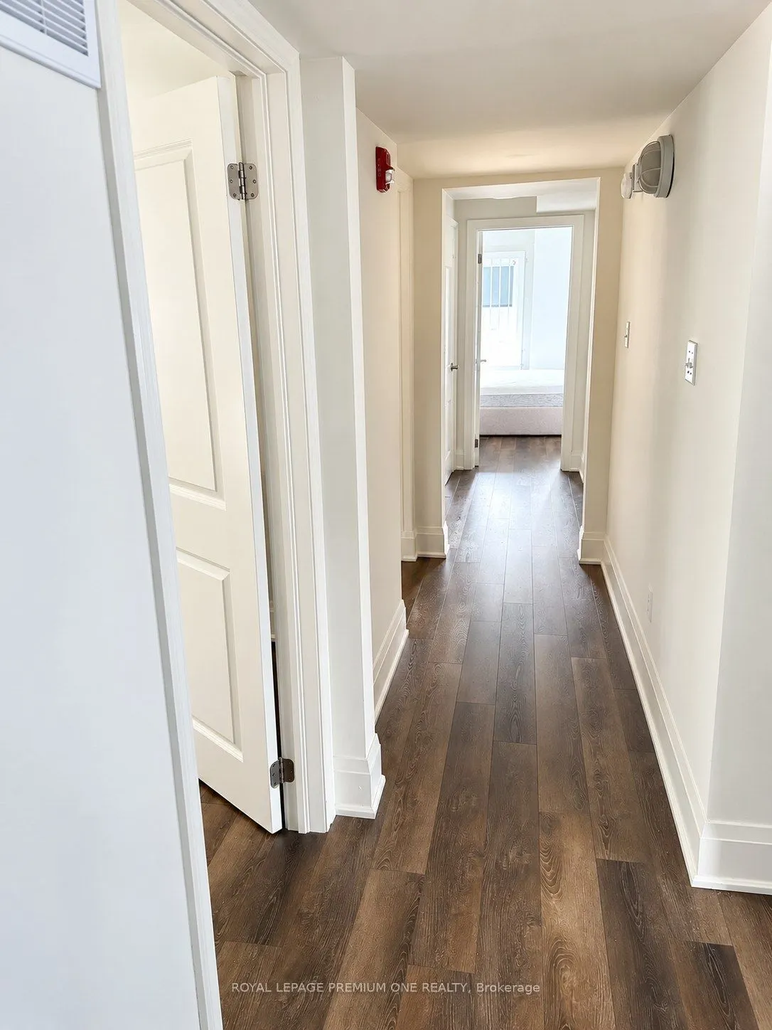10496 ISLINGTON Avenue #Upper