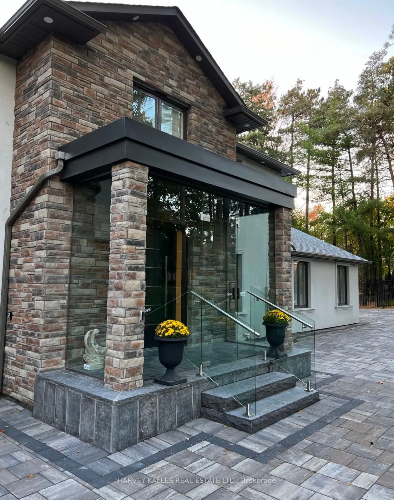 17 Cynthia Crescent