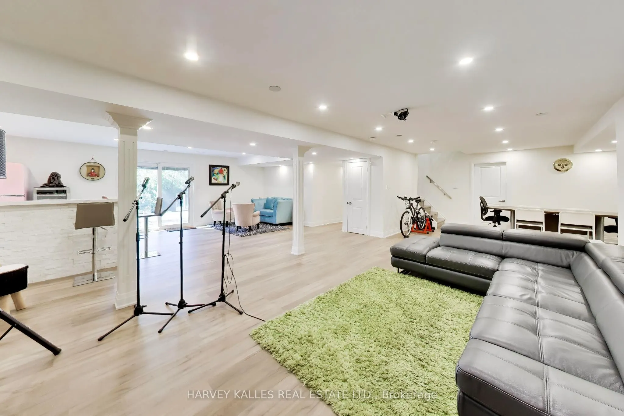 17 Cynthia Crescent