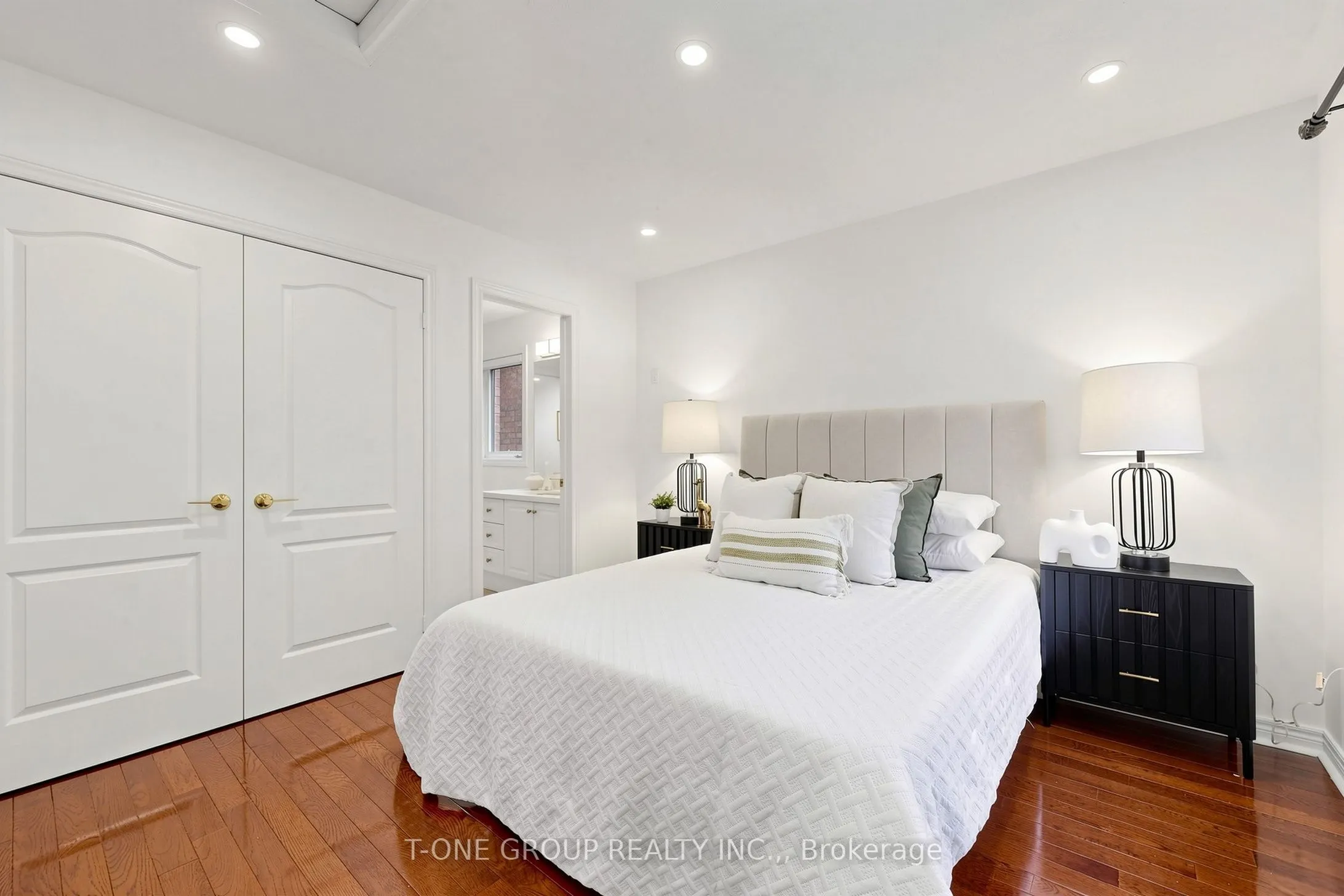 87 Serene Way