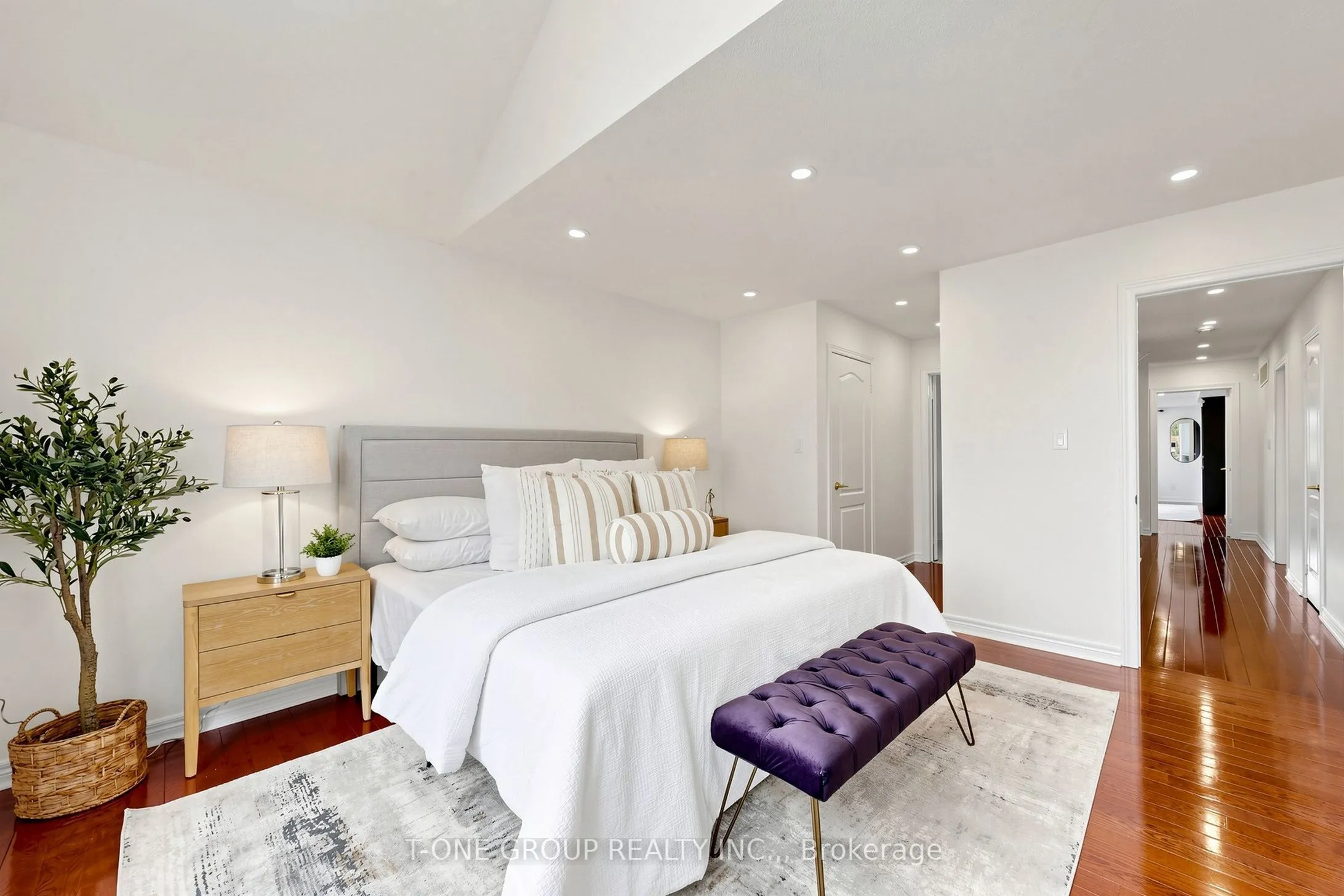 87 Serene Way