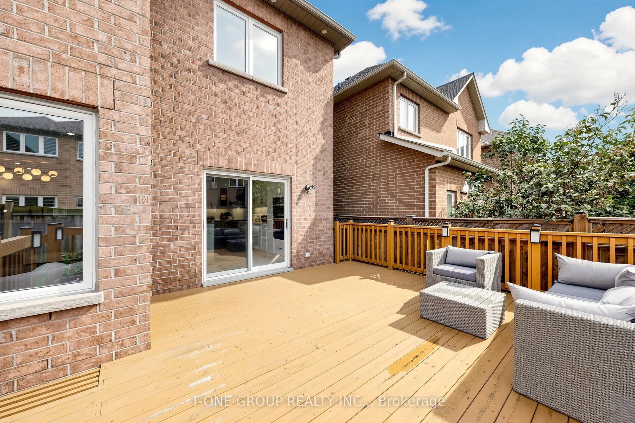 87 Serene Way