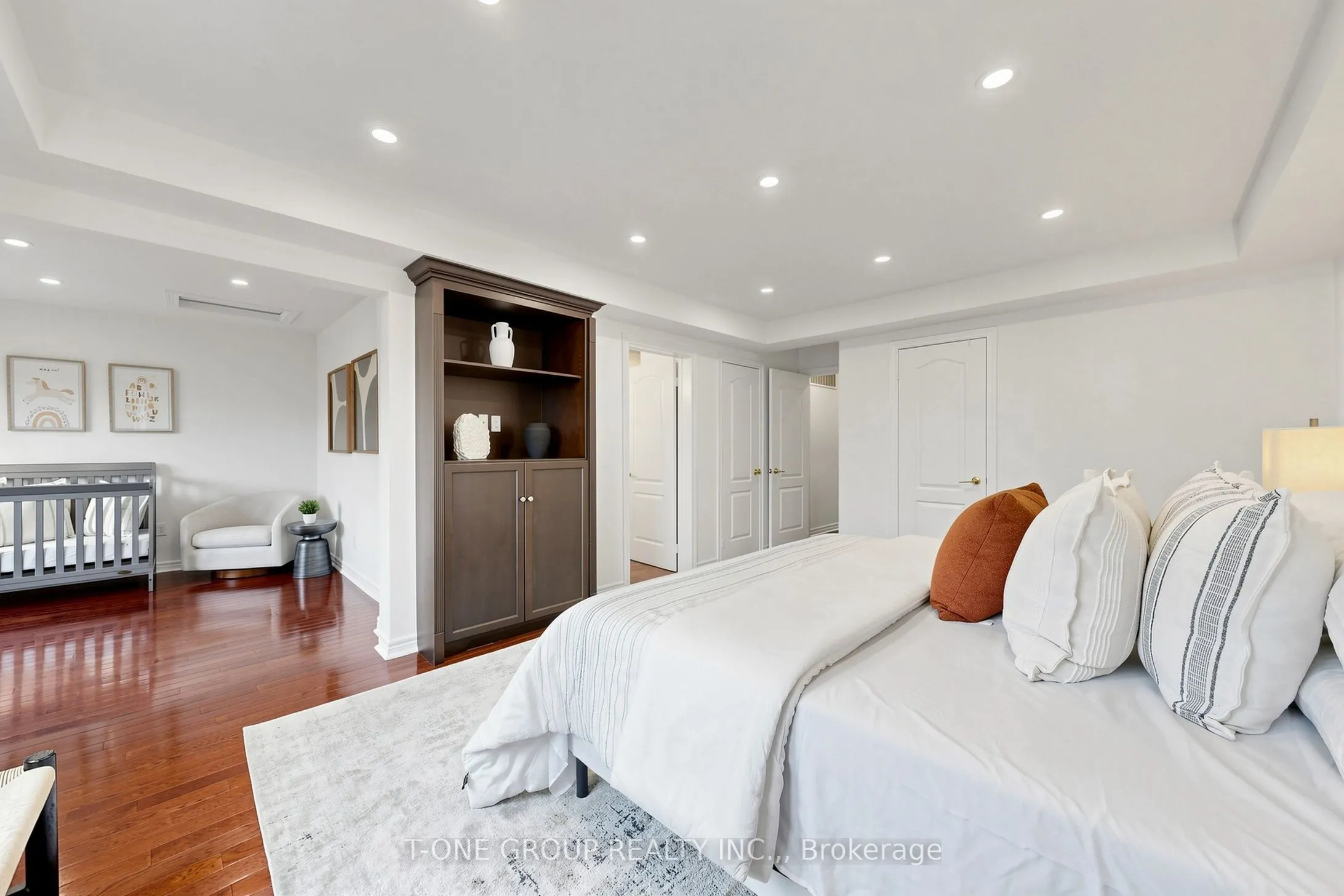 87 Serene Way