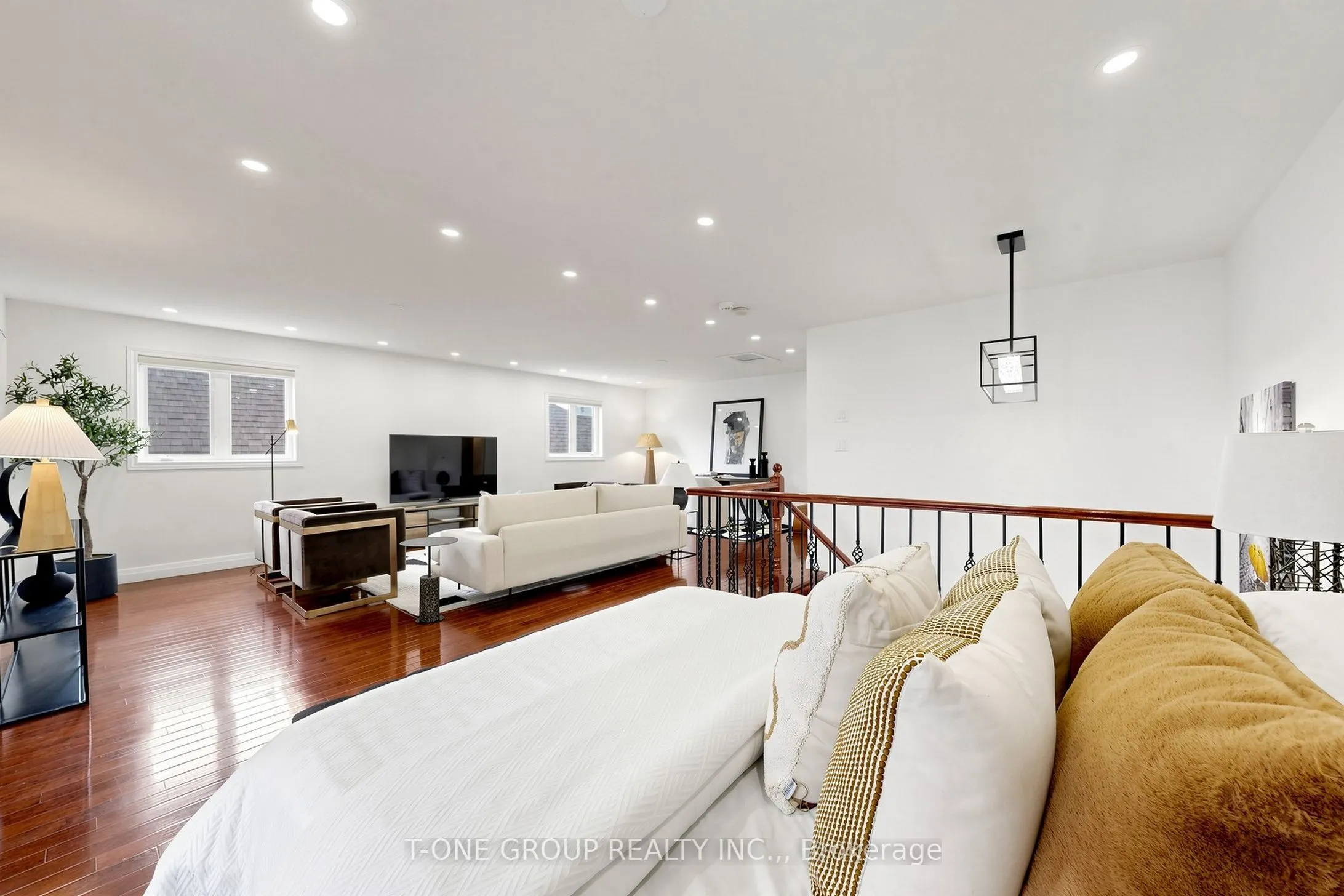 87 Serene Way