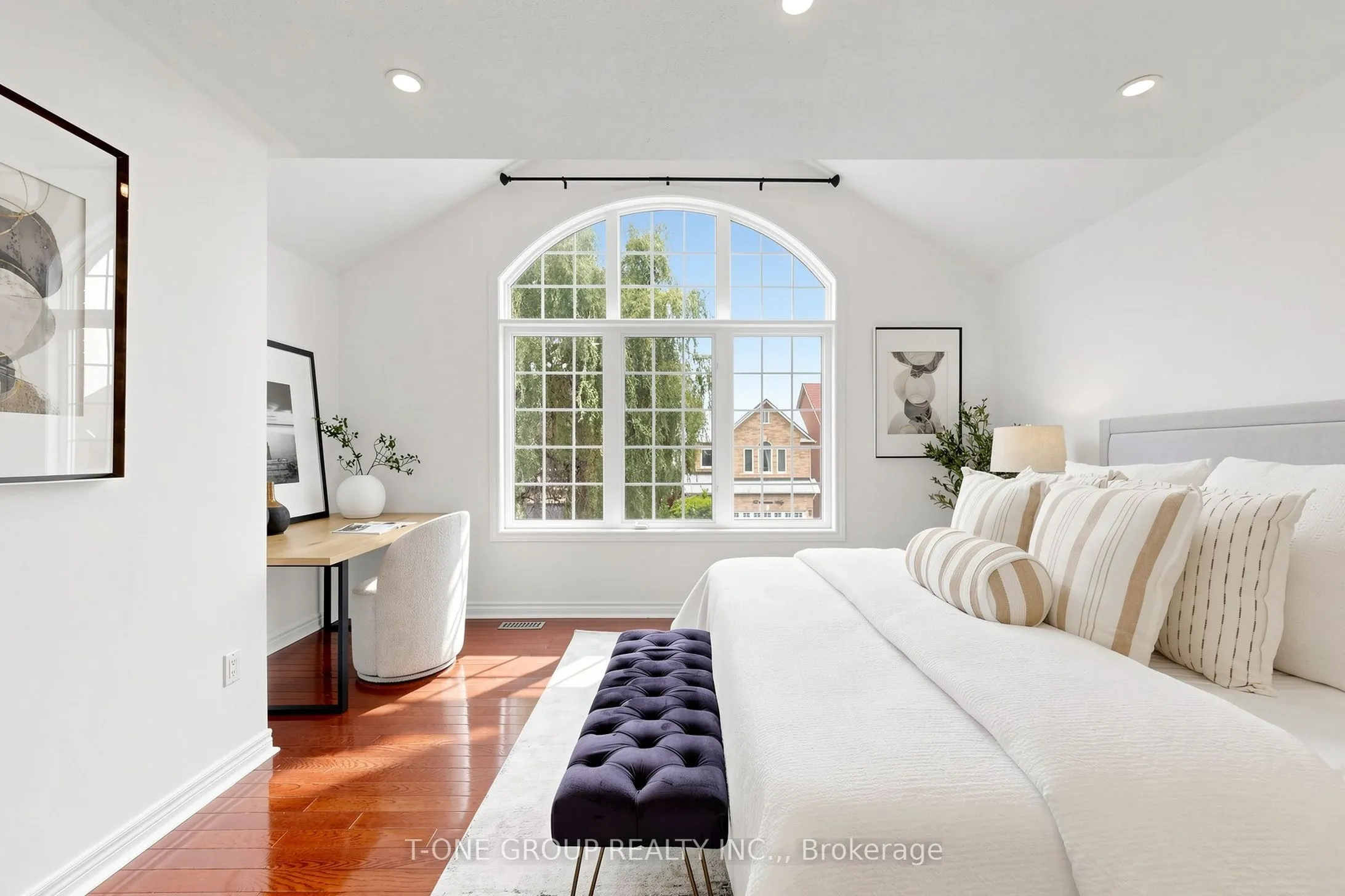 87 Serene Way