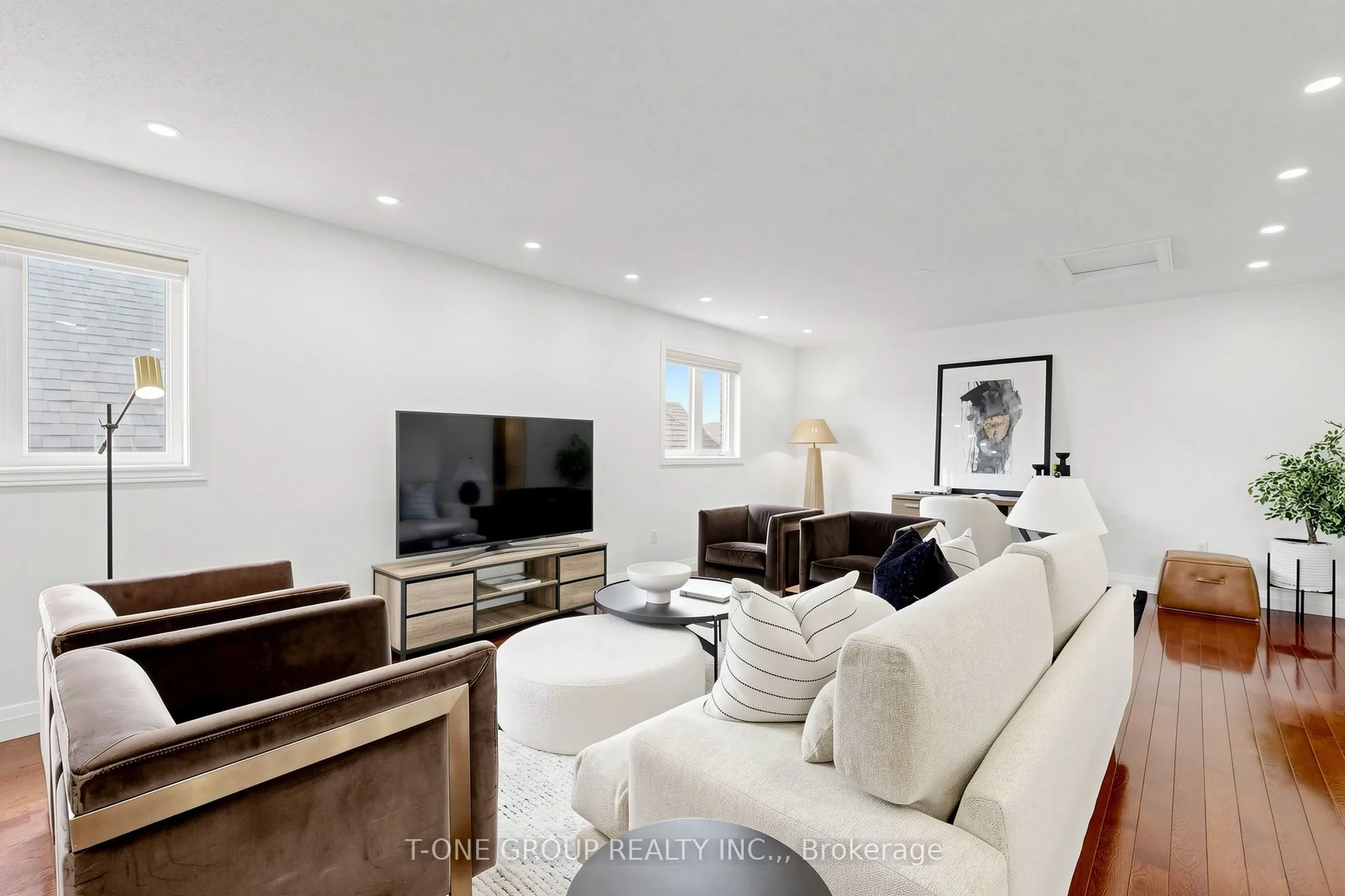 87 Serene Way