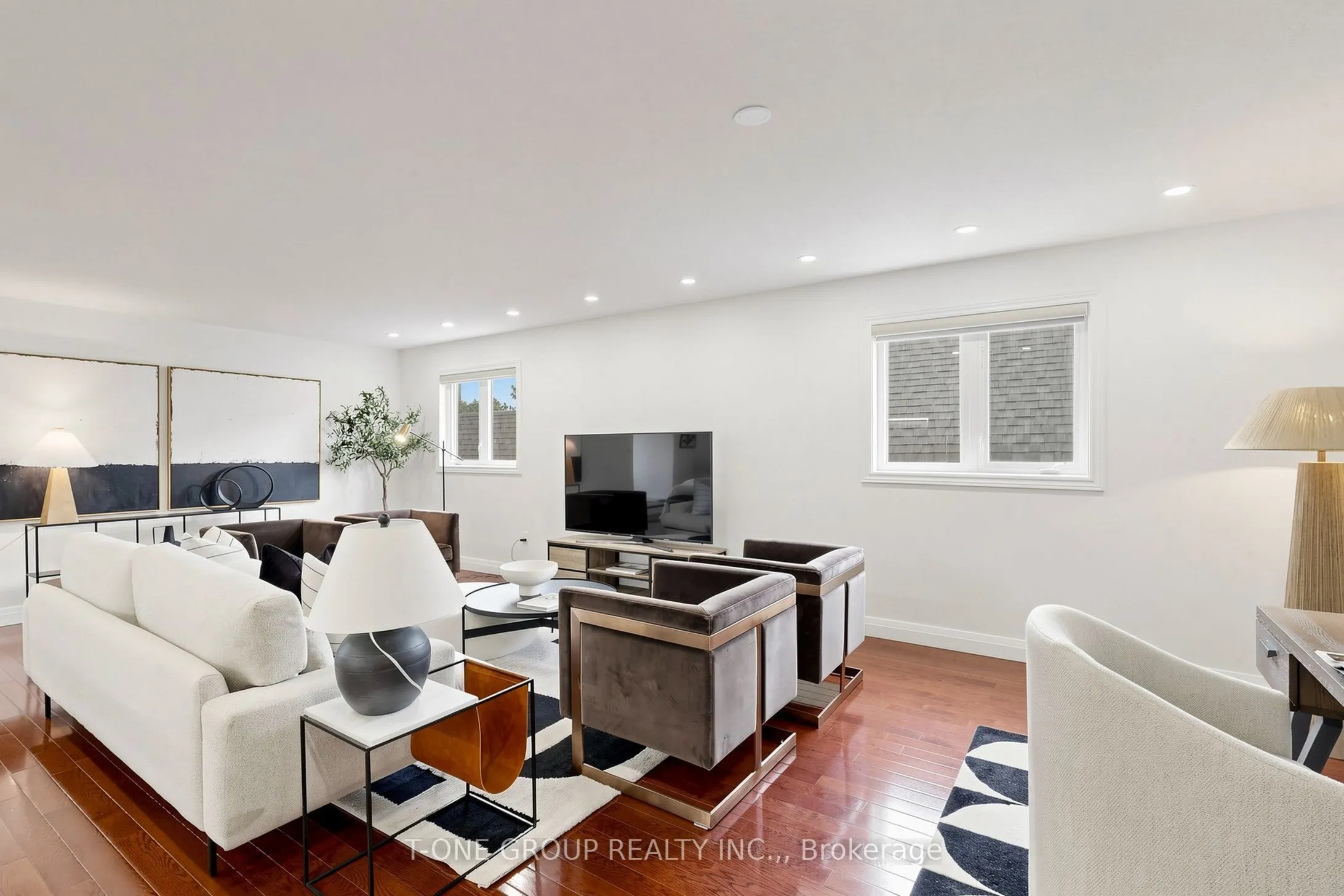 87 Serene Way