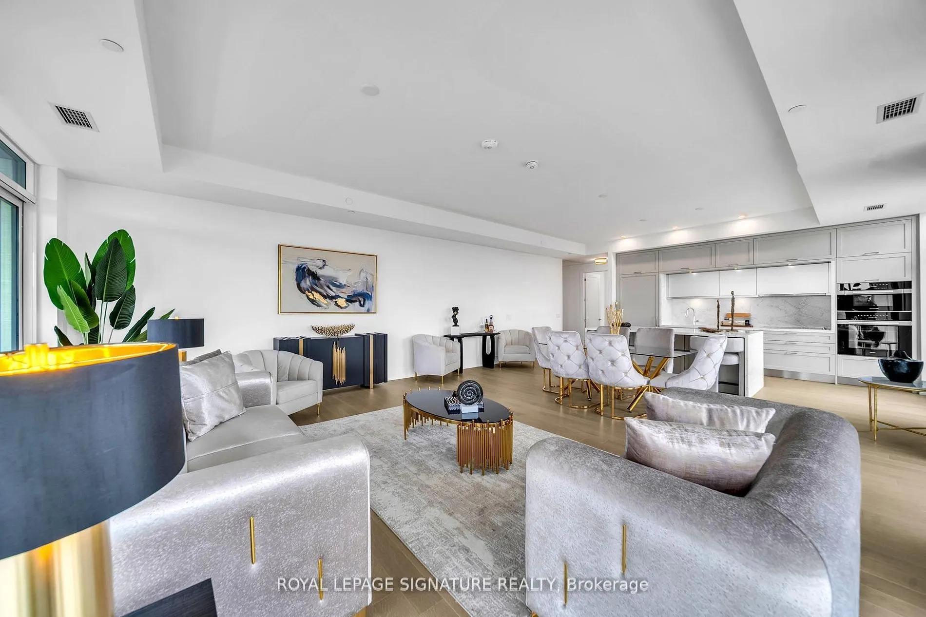 399 Royal Orchard Boulevard #617