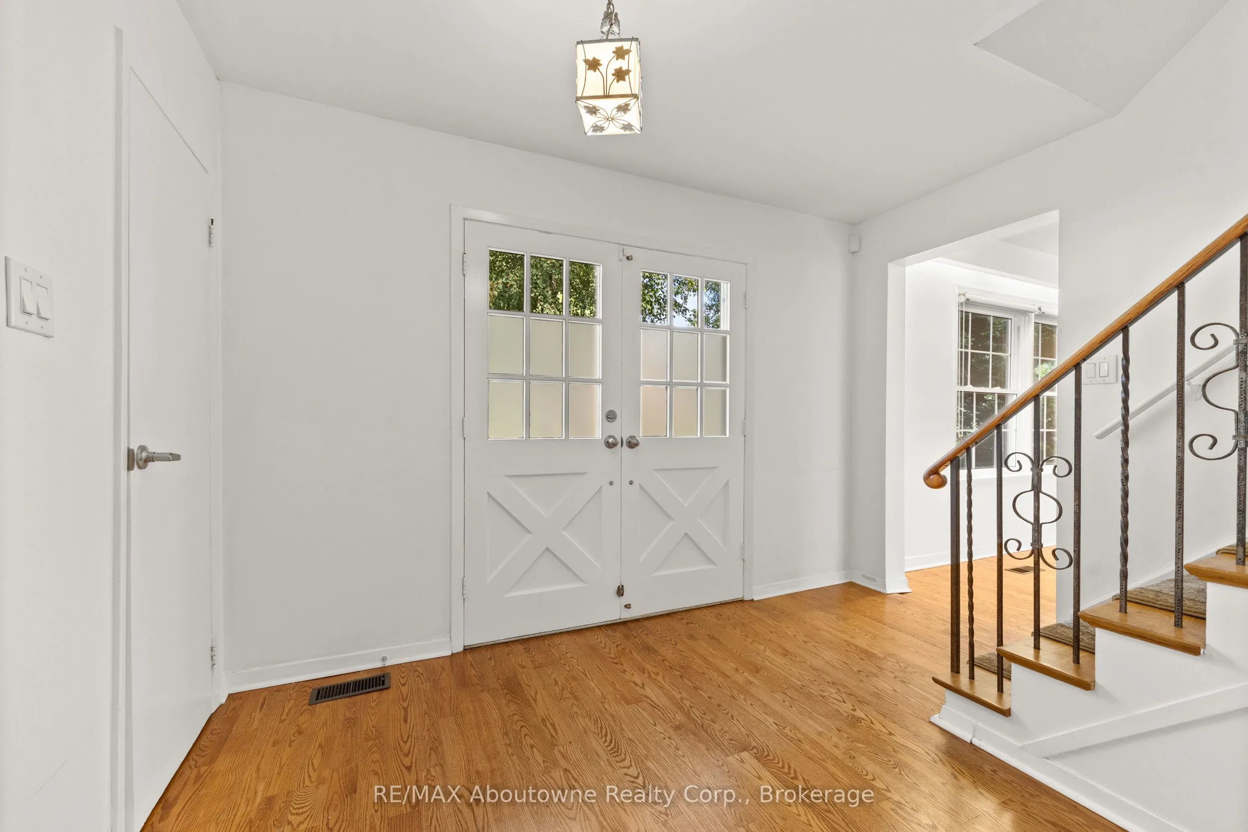 24 Valloncliffe Road