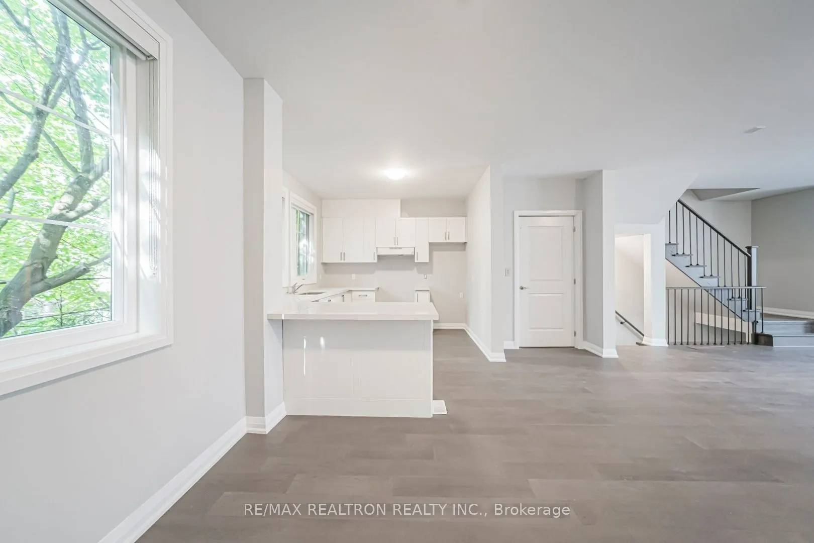 260 Eagle Street #22