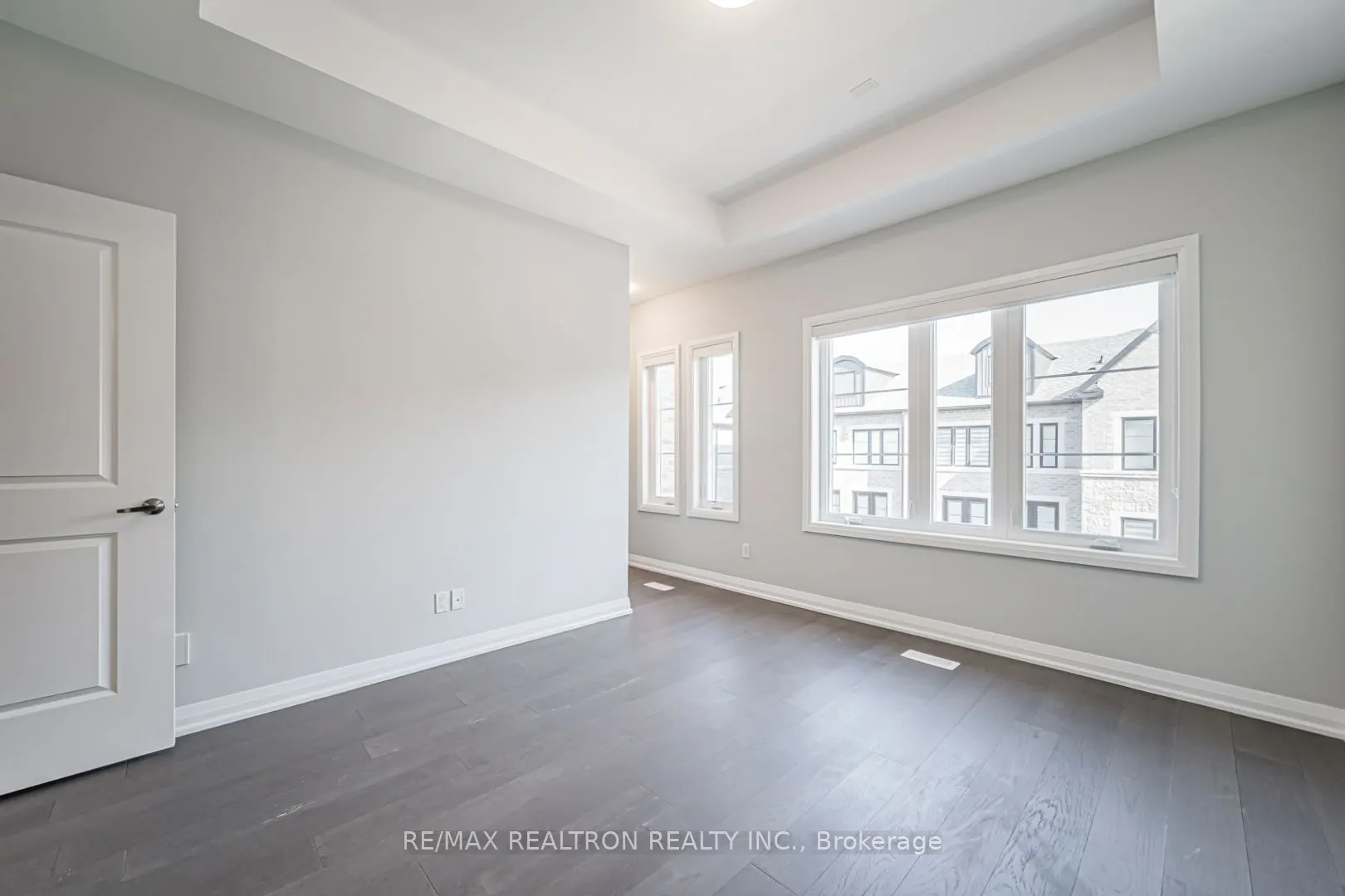 260 Eagle Street #22