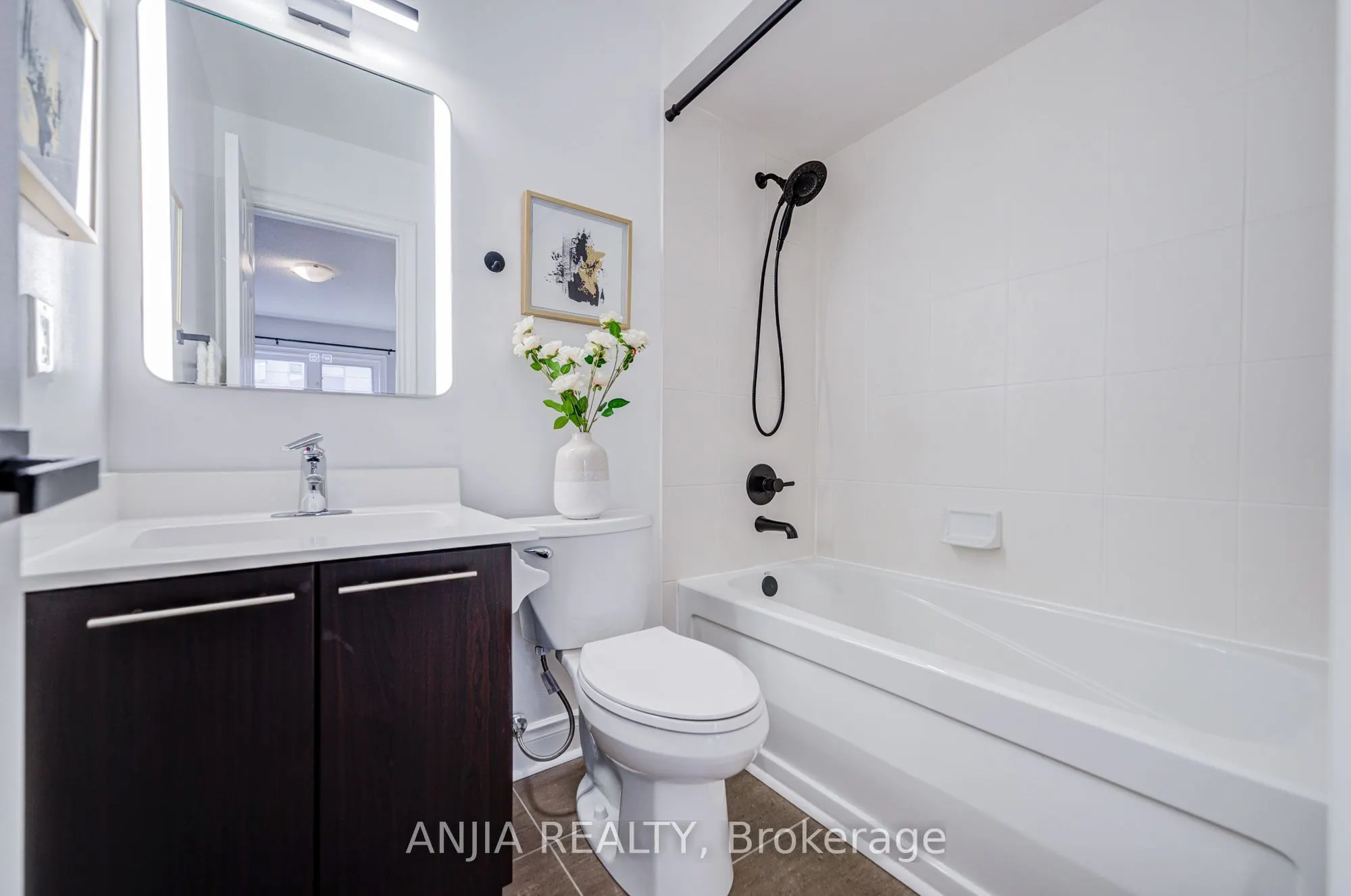 25 Galleria Parkway #23