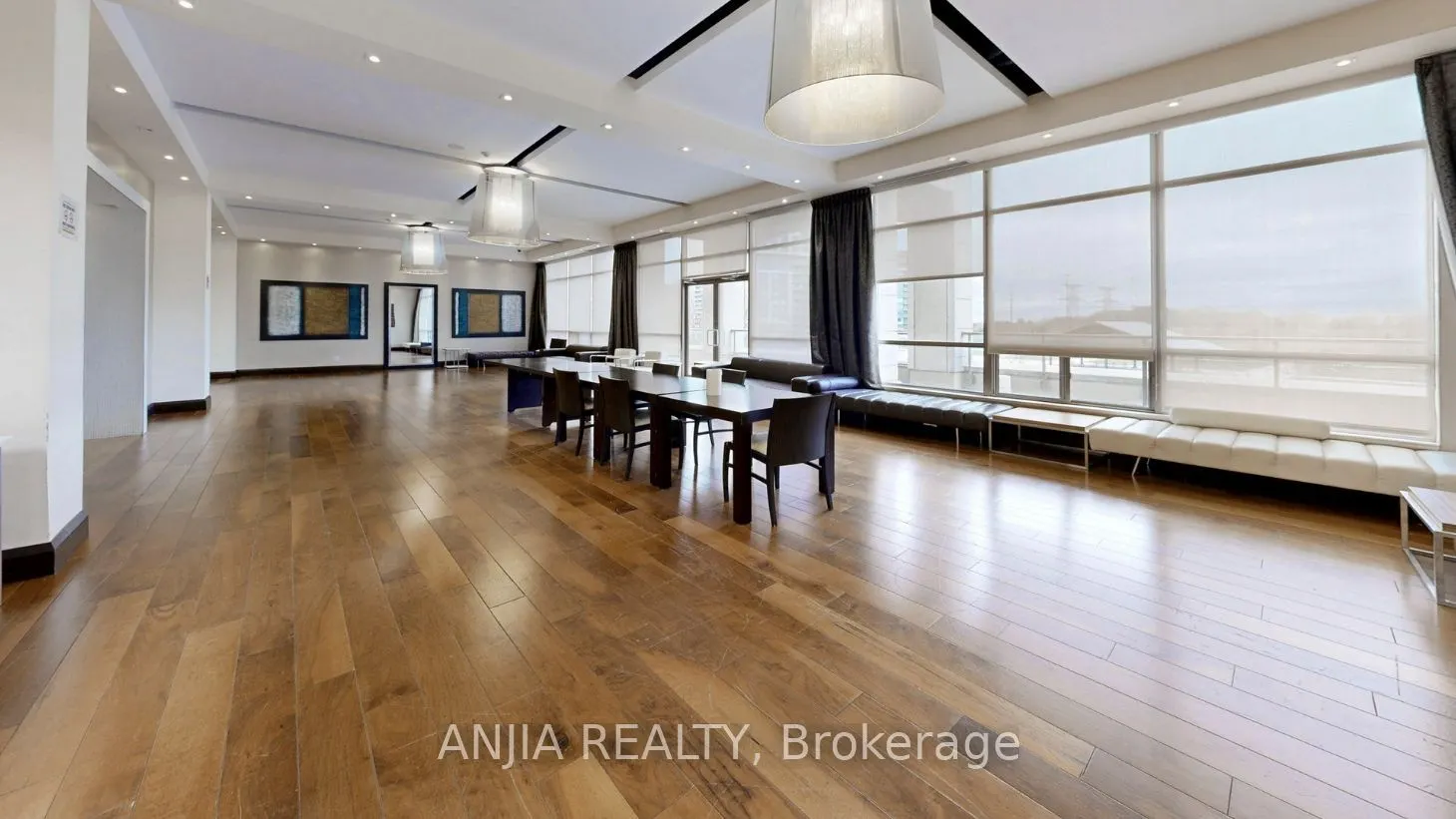25 Galleria Parkway #23