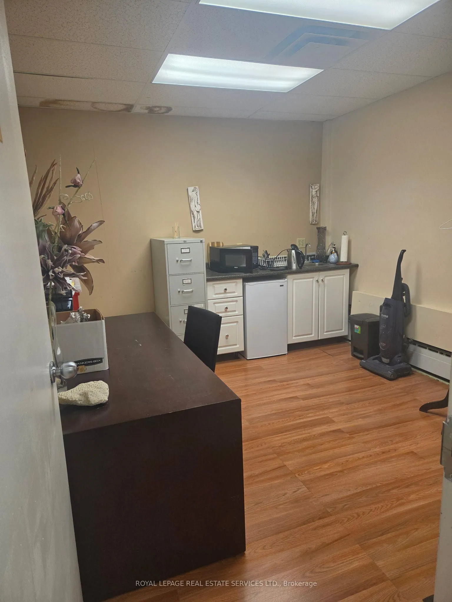 10211 Yonge Street #205