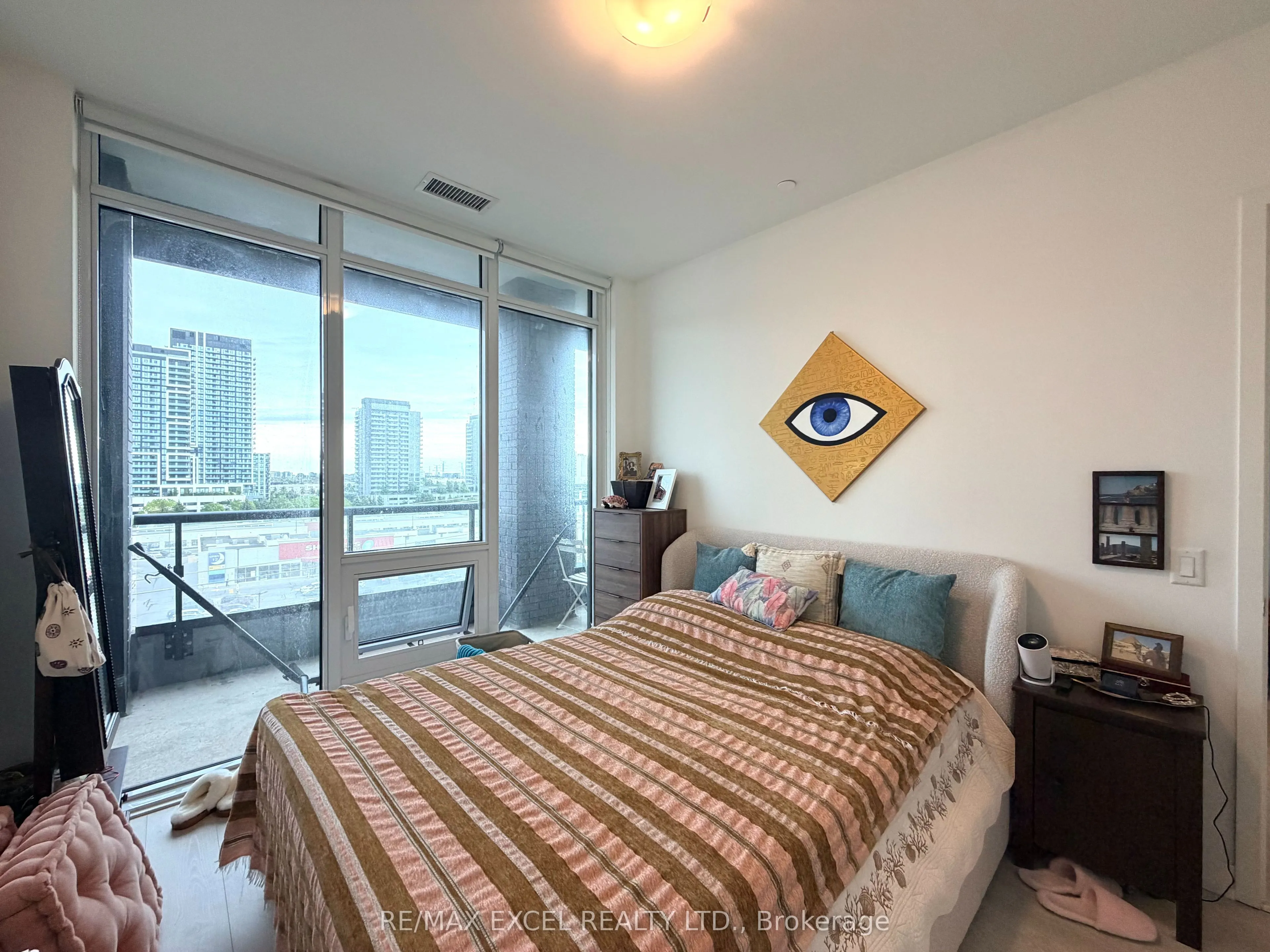 8868 Yonge Street #809E
