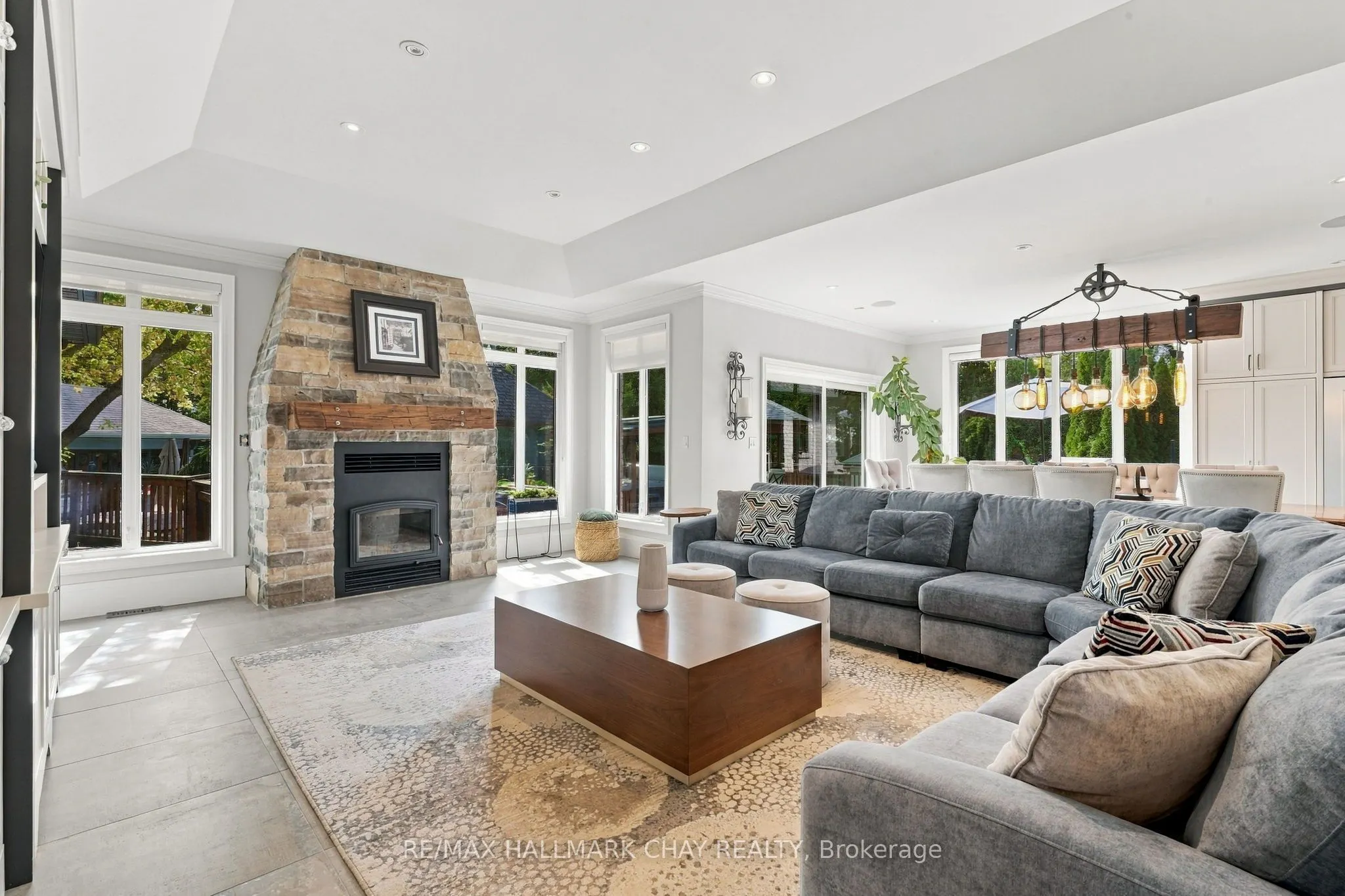 6513 King Road