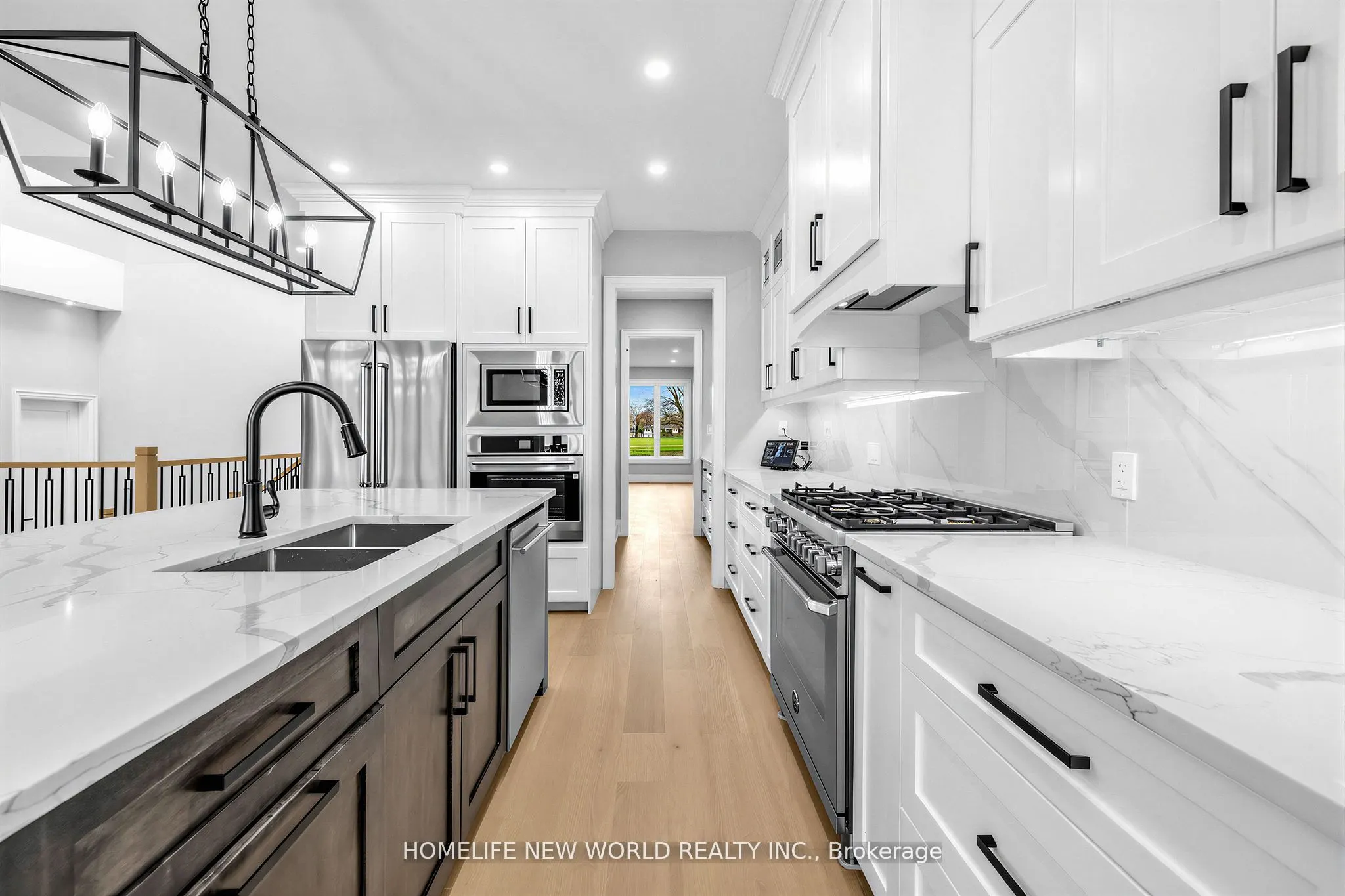 225 Sunnybrae Avenue