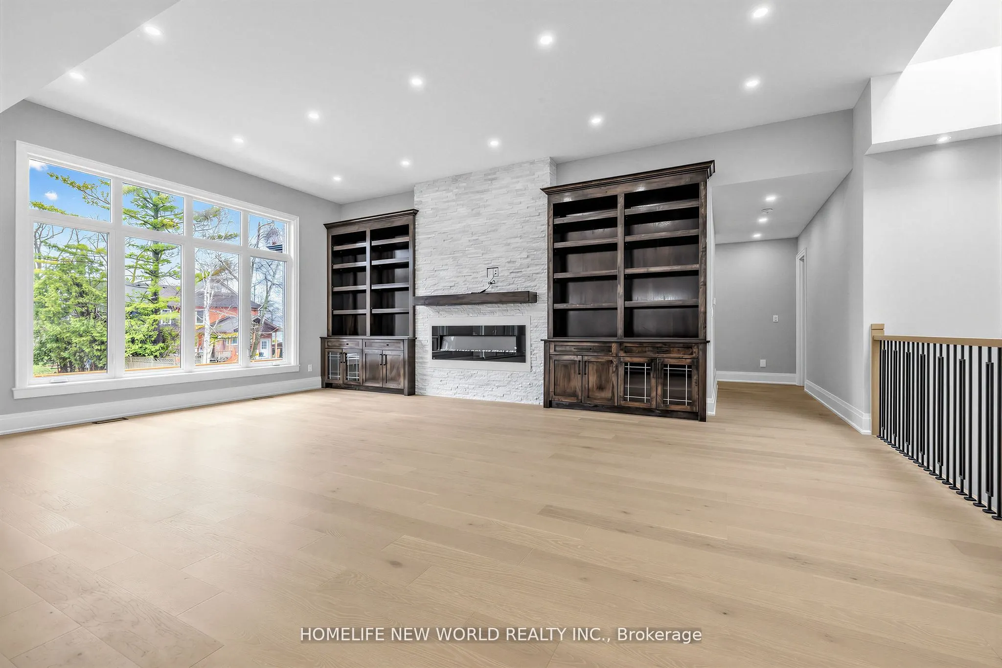225 Sunnybrae Avenue