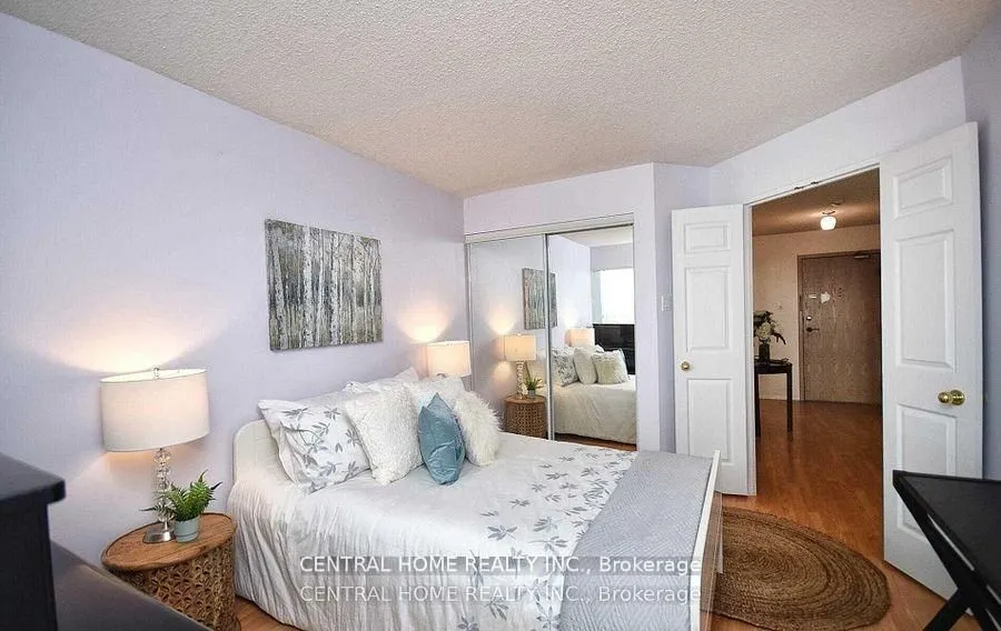 7825 Bayview Avenue #502