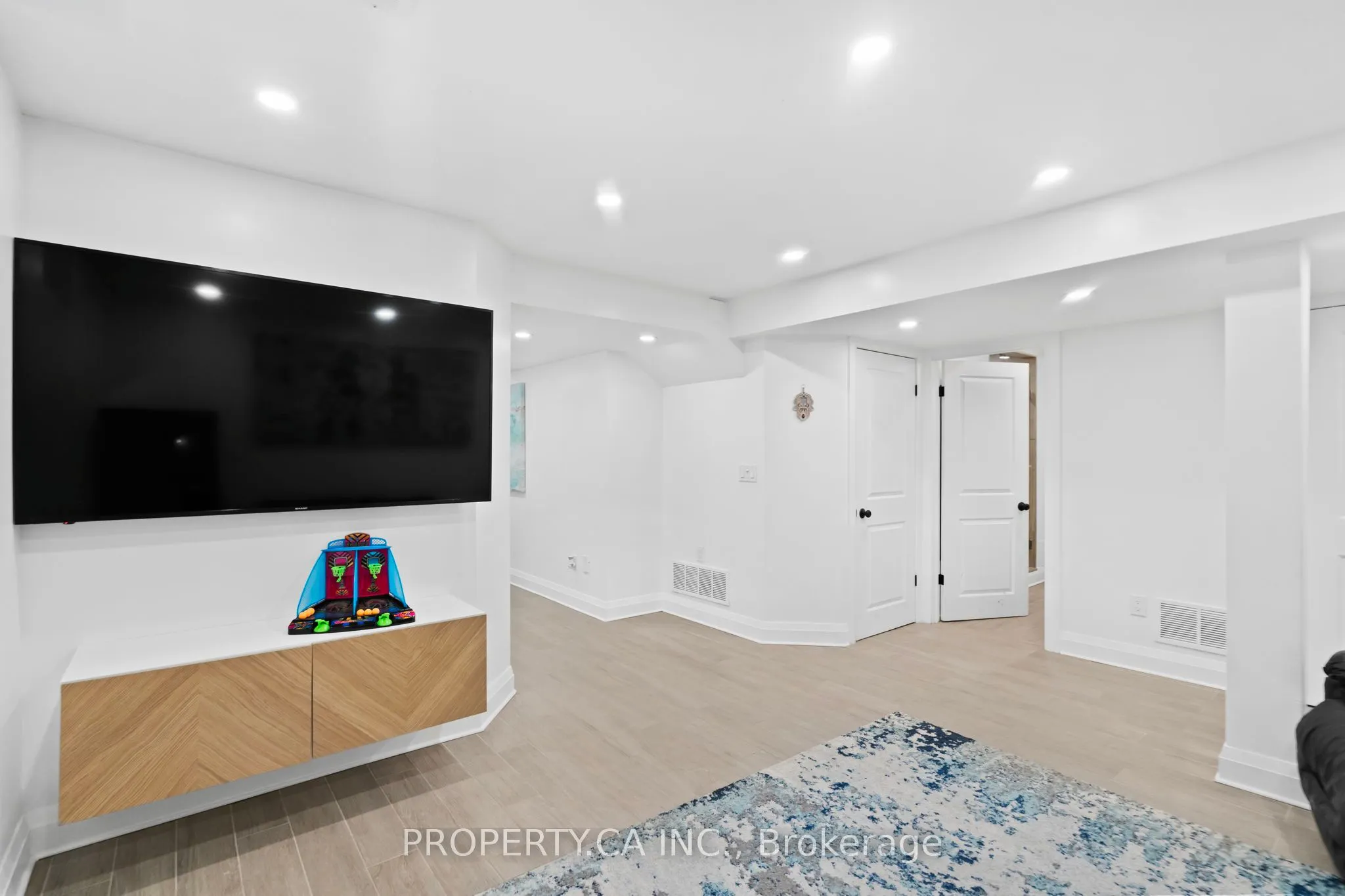 44 Andrew Hill Drive