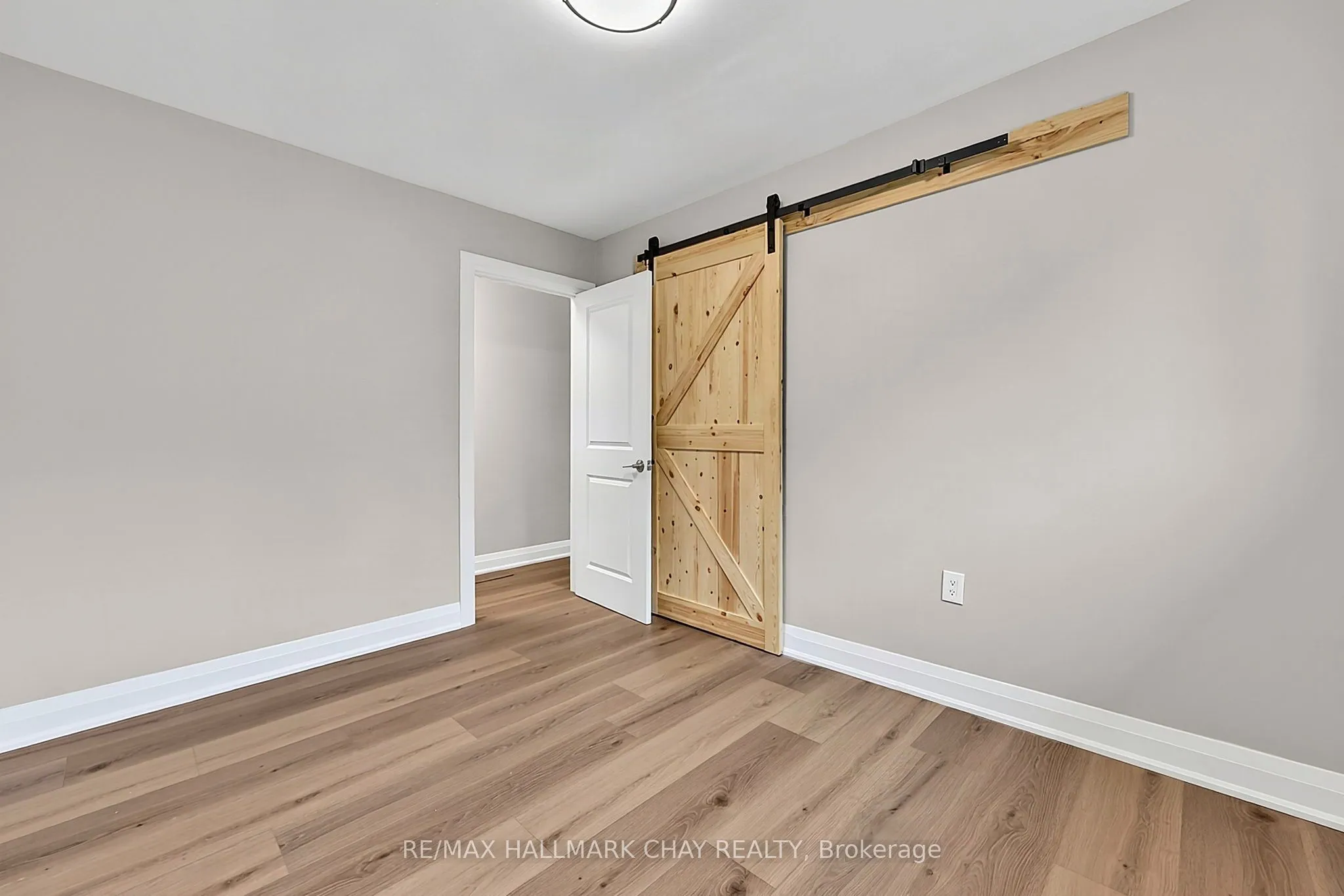 135 Peter Street
