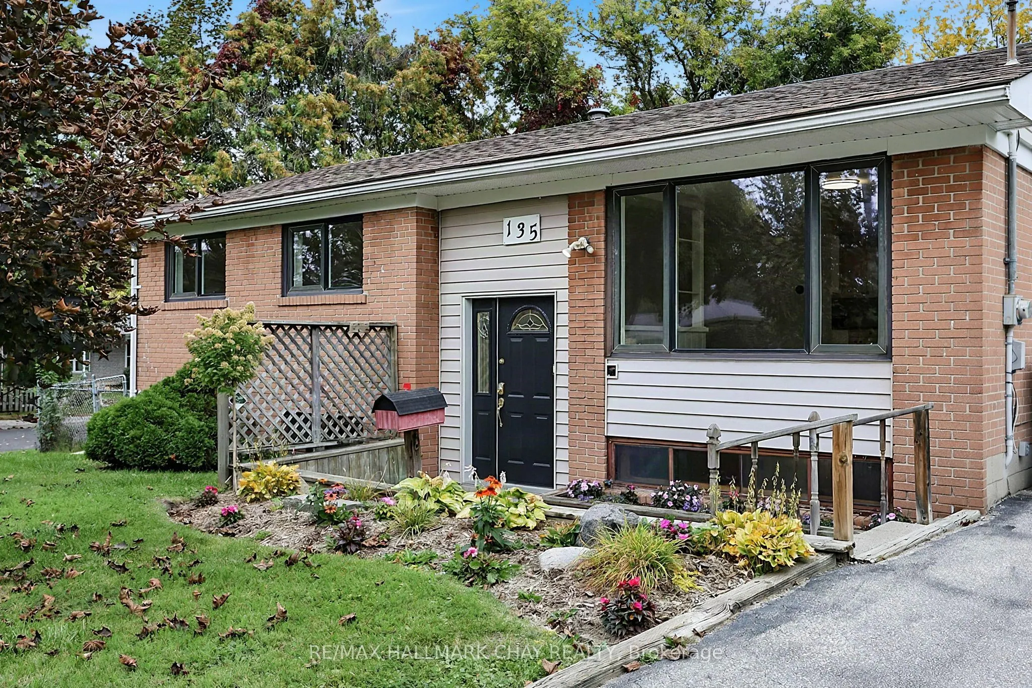 135 Peter Street