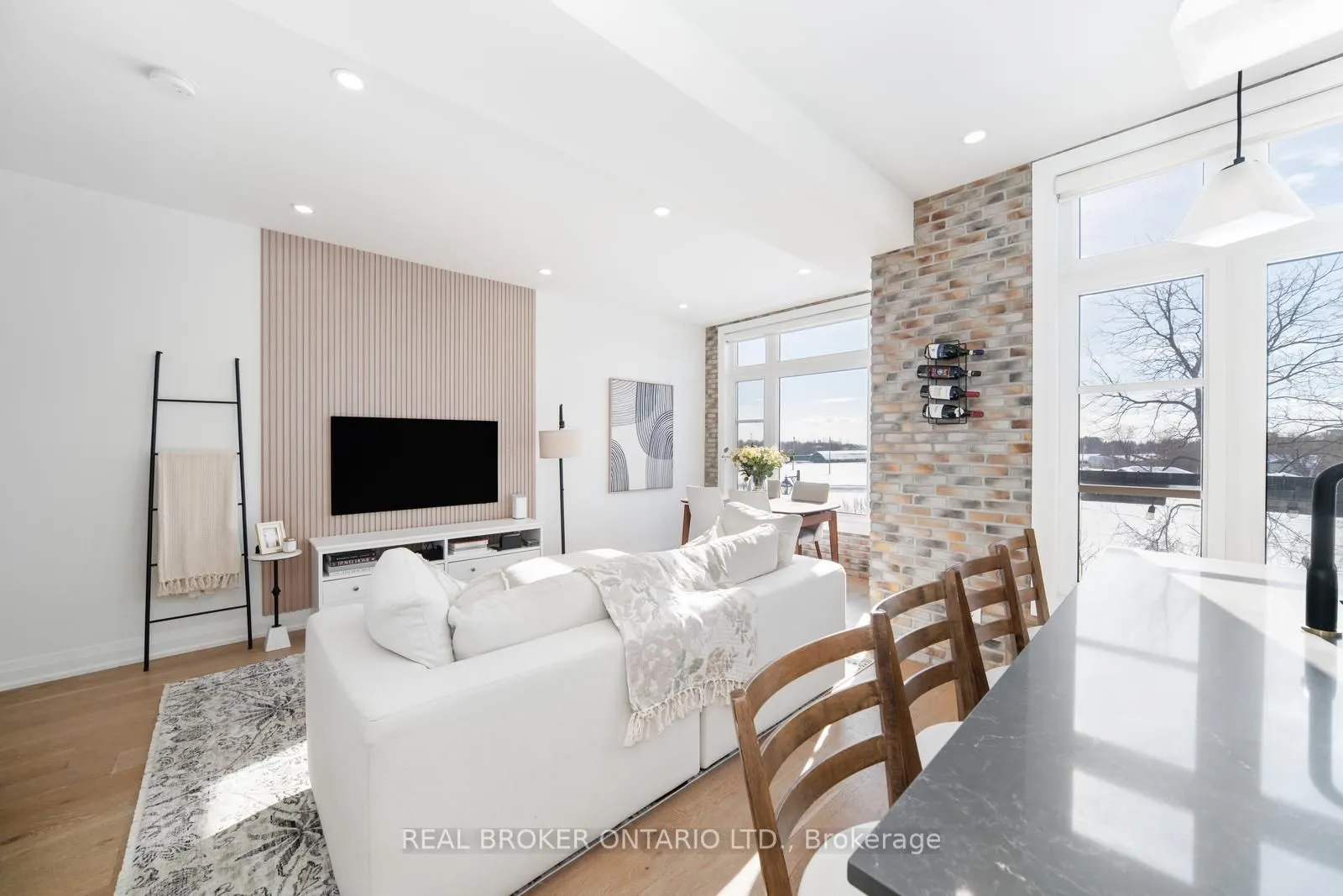 8167 Kipling Avenue #48