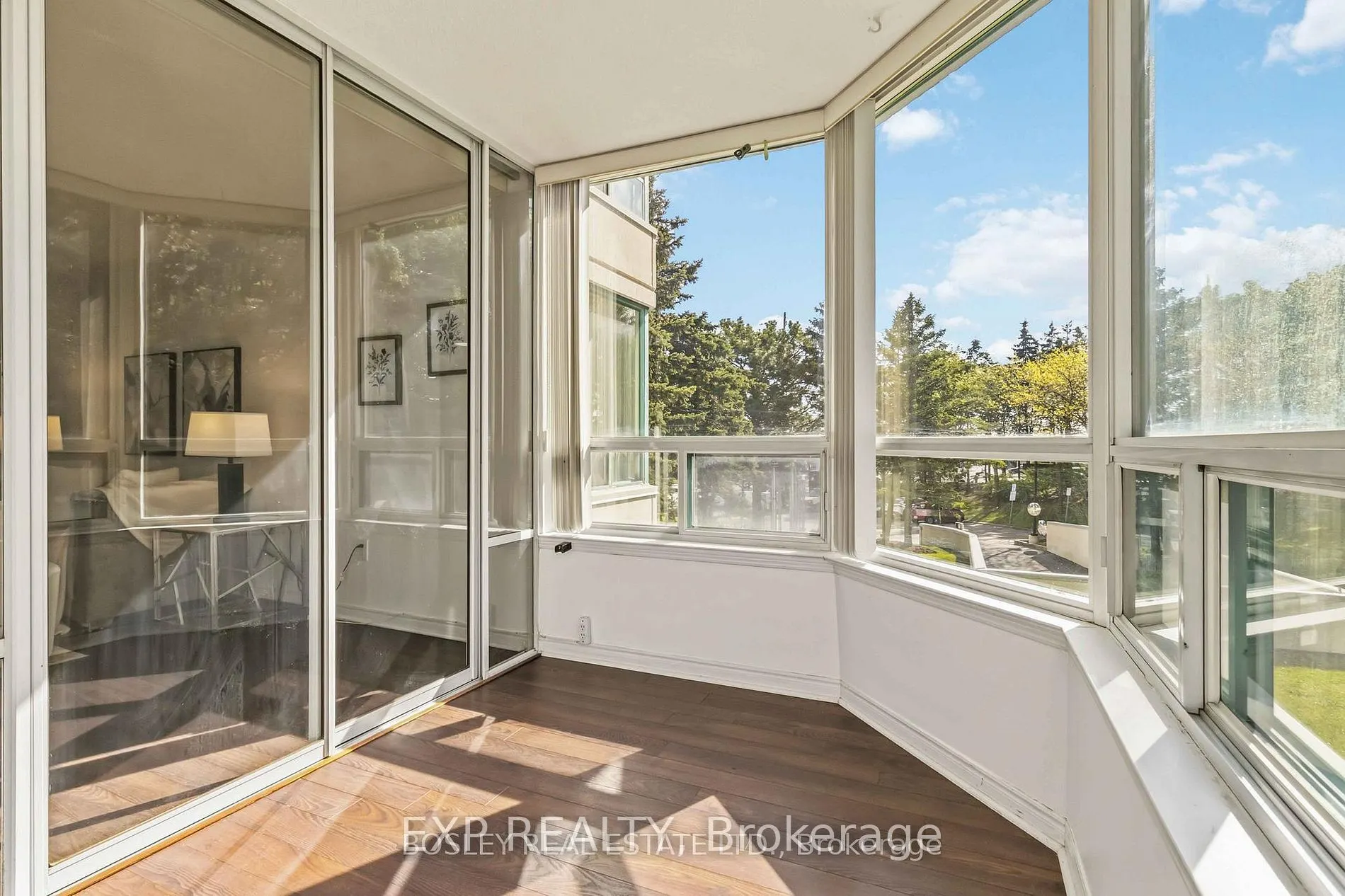 7250 Yonge Street #206