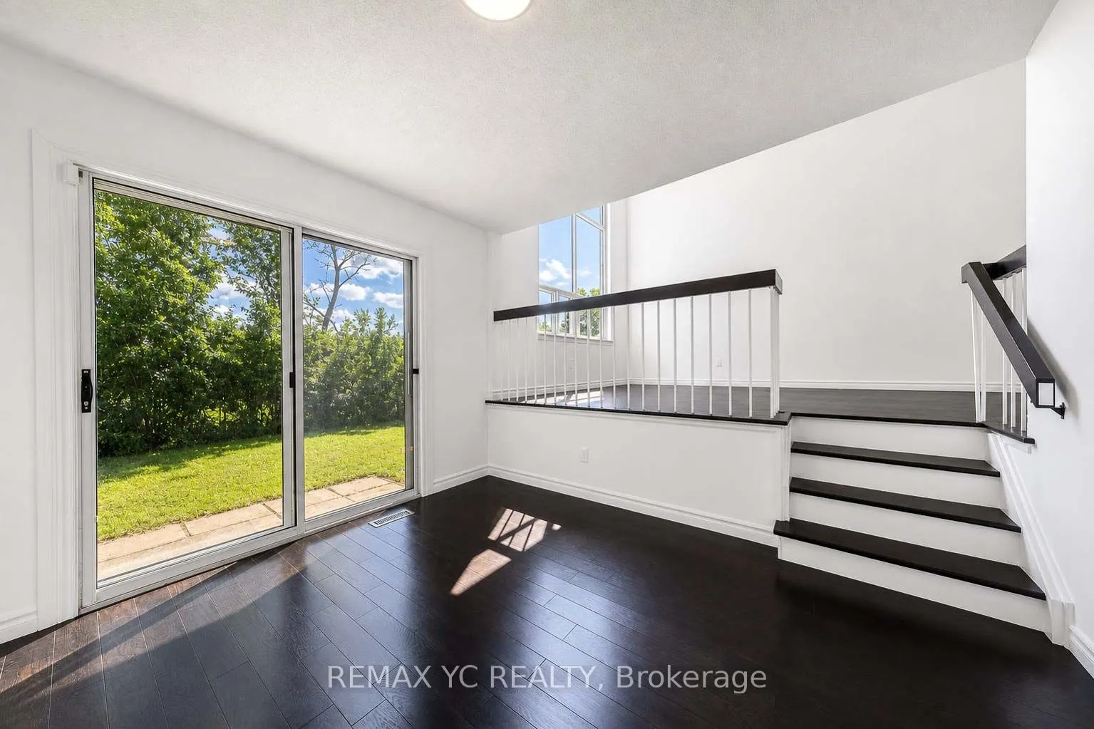 35 Kitsilano Crescent
