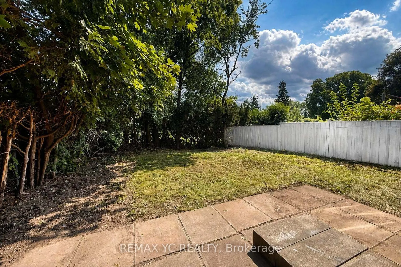35 Kitsilano Crescent