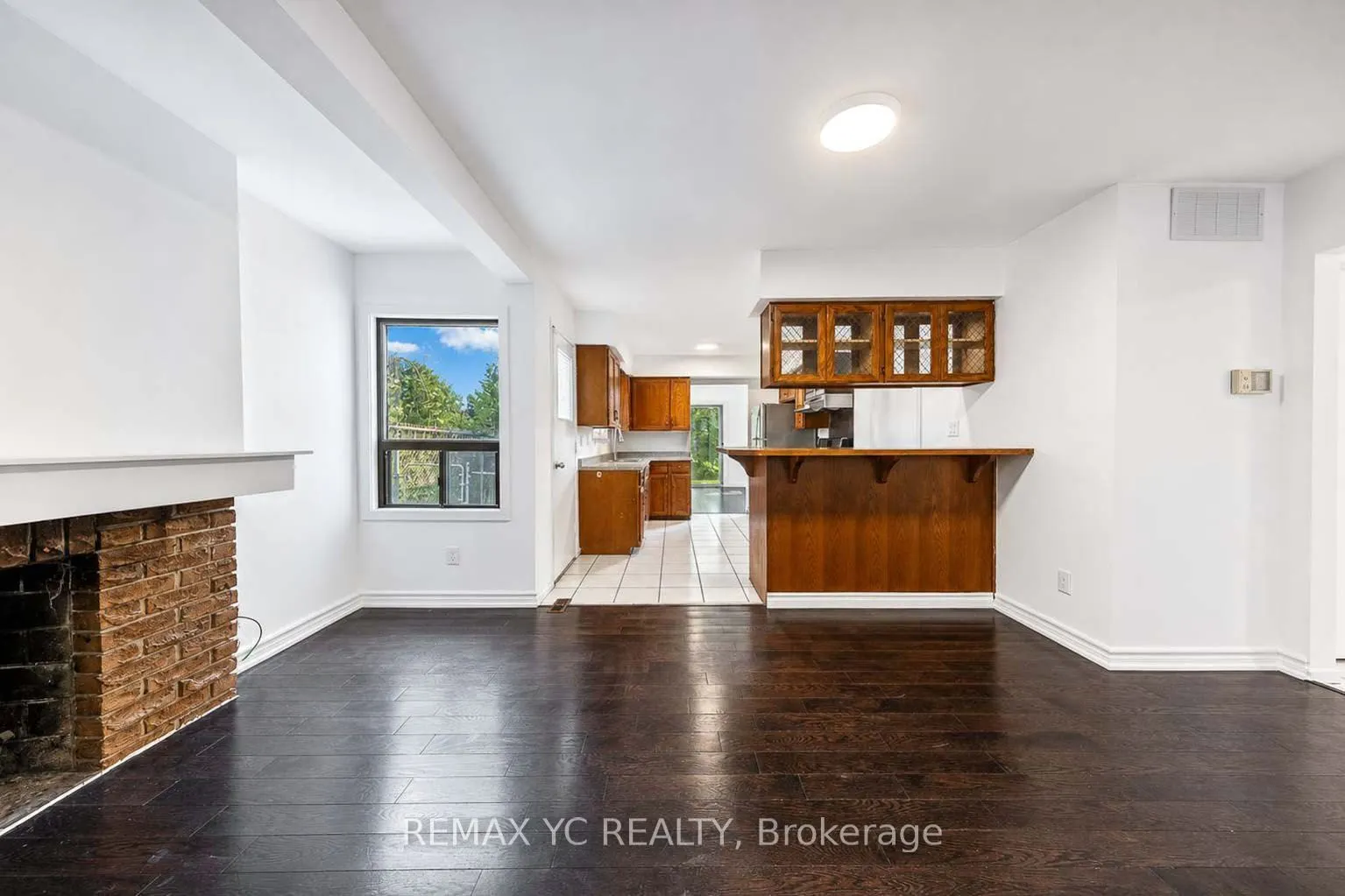 35 Kitsilano Crescent