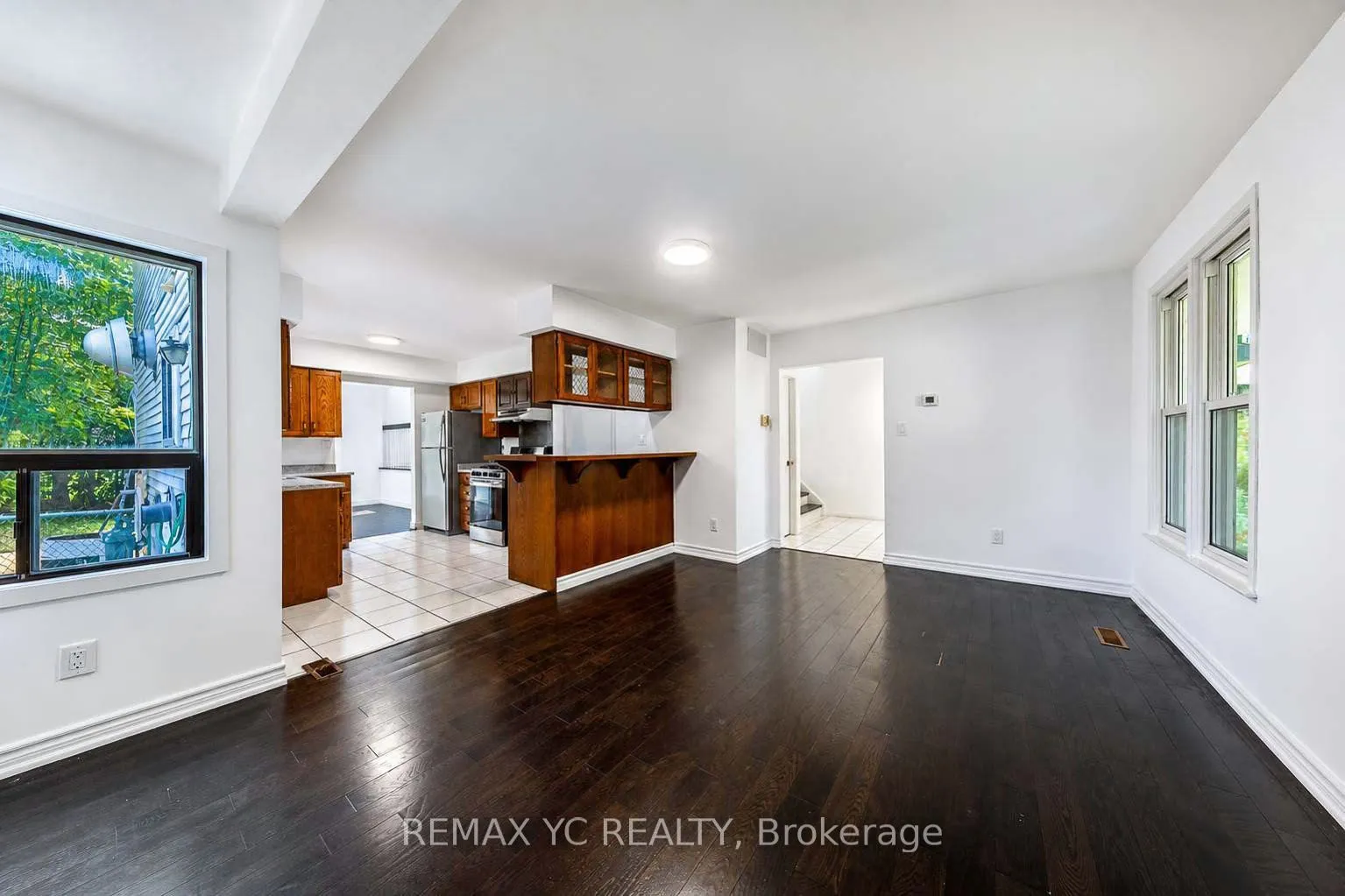 35 Kitsilano Crescent