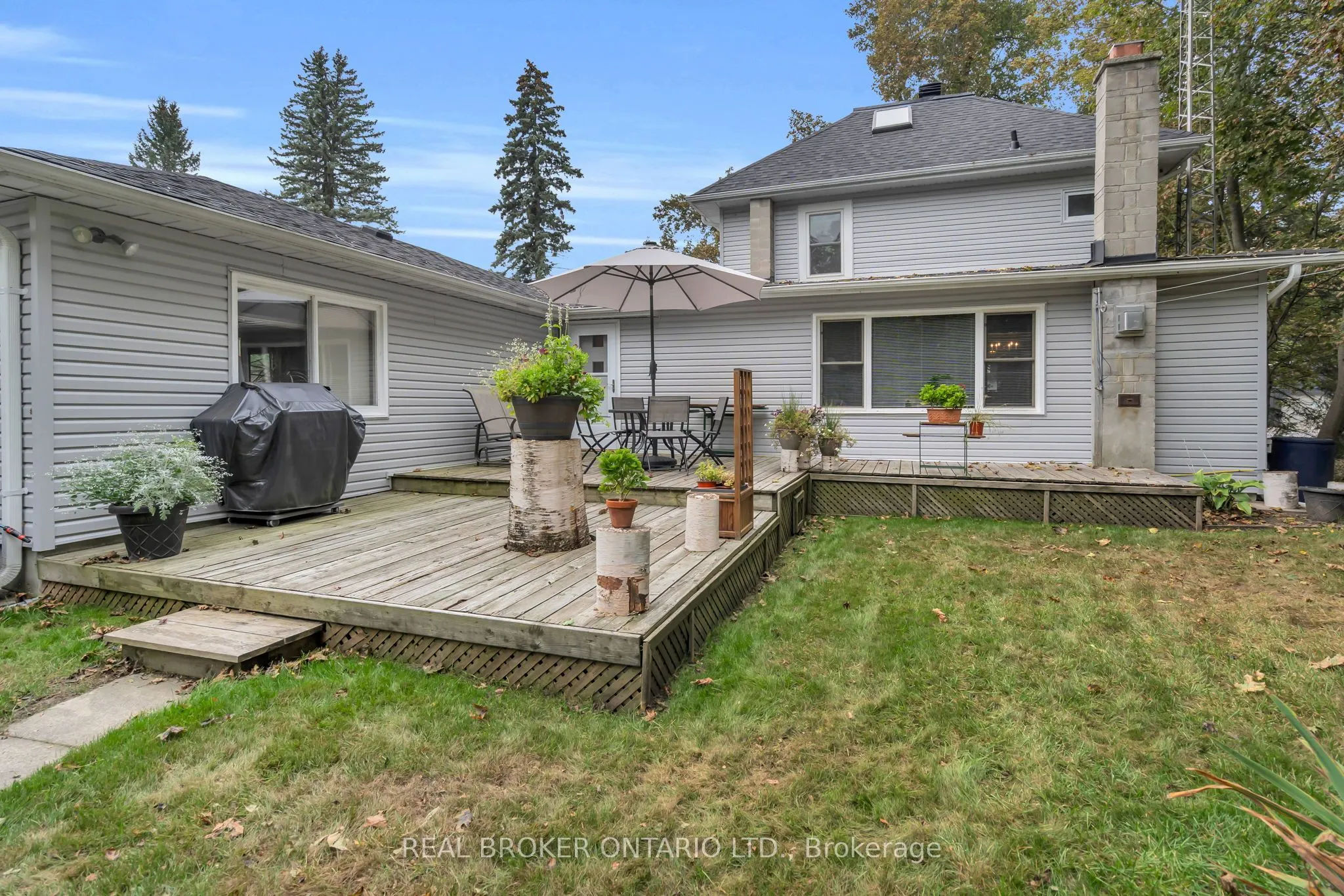 4149 Front Street