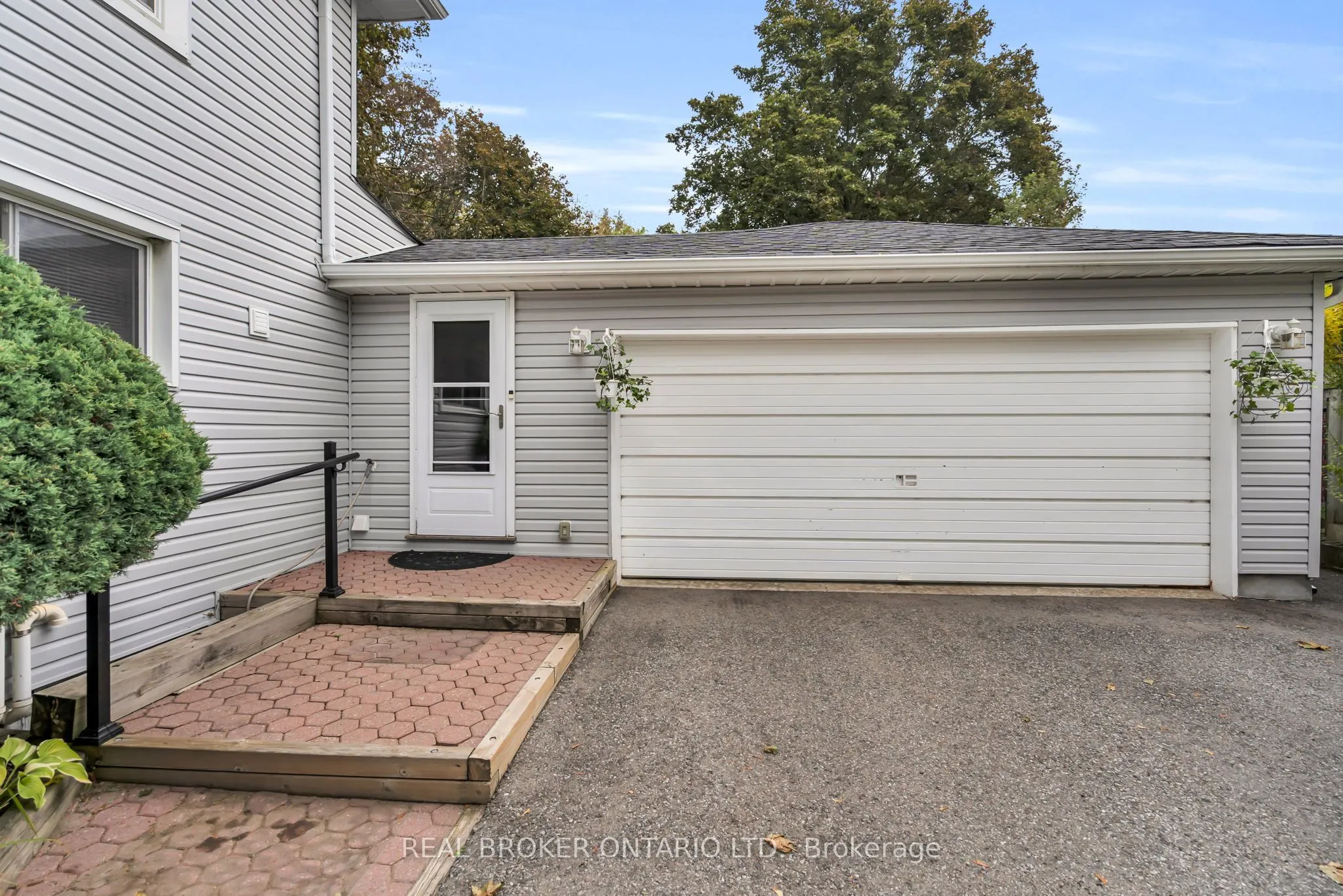 4149 Front Street