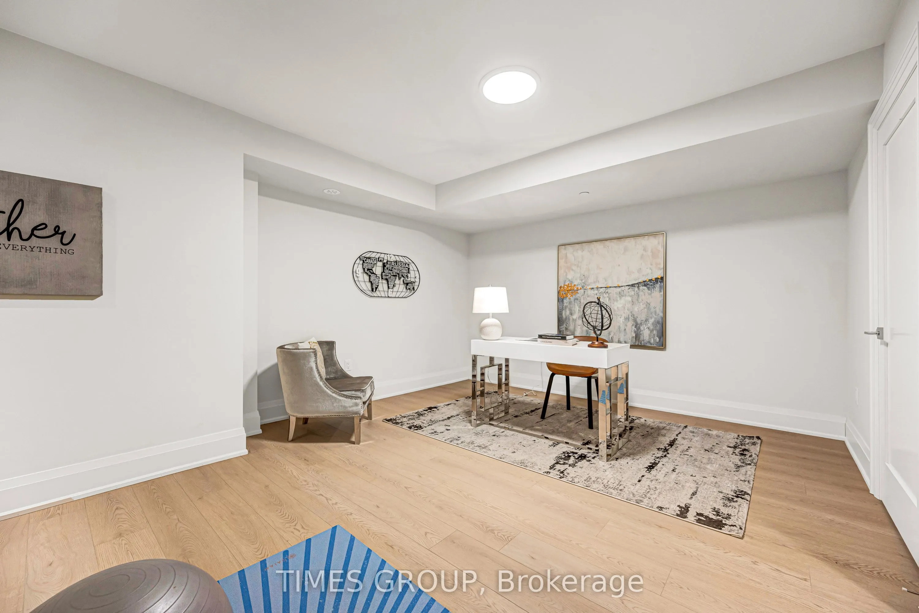 126 Grimsby Lane #04