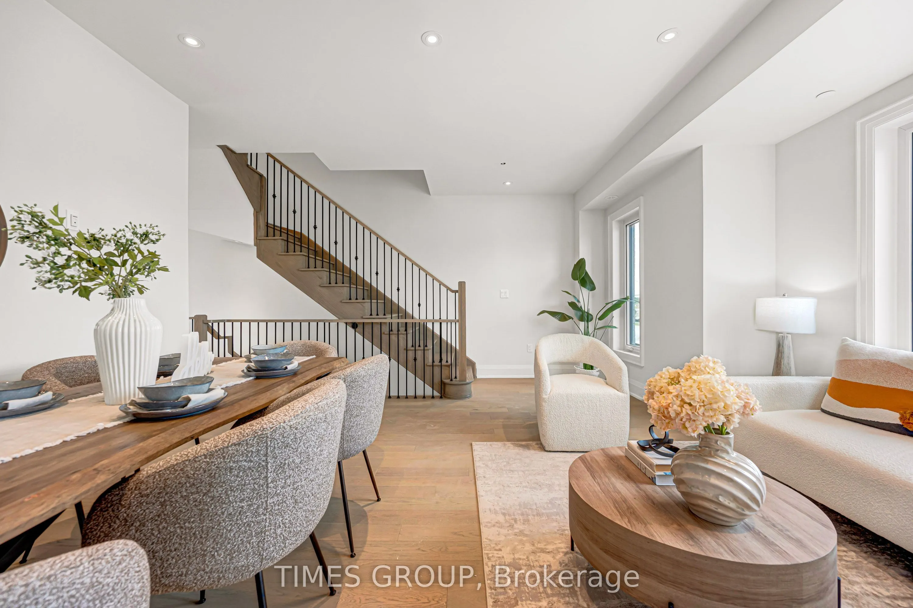 126 Grimsby Lane #04