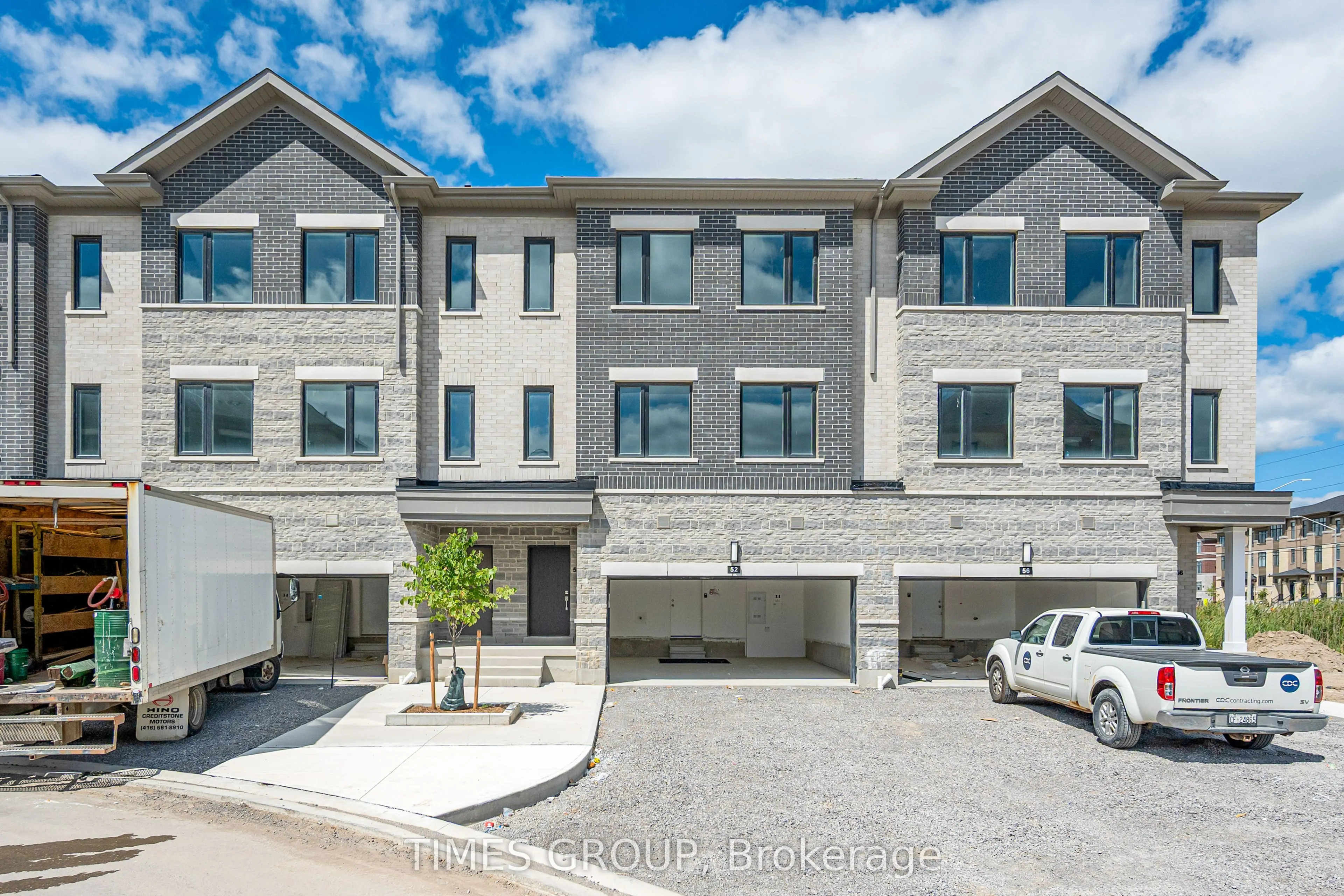 52 Grimsby Lane #33