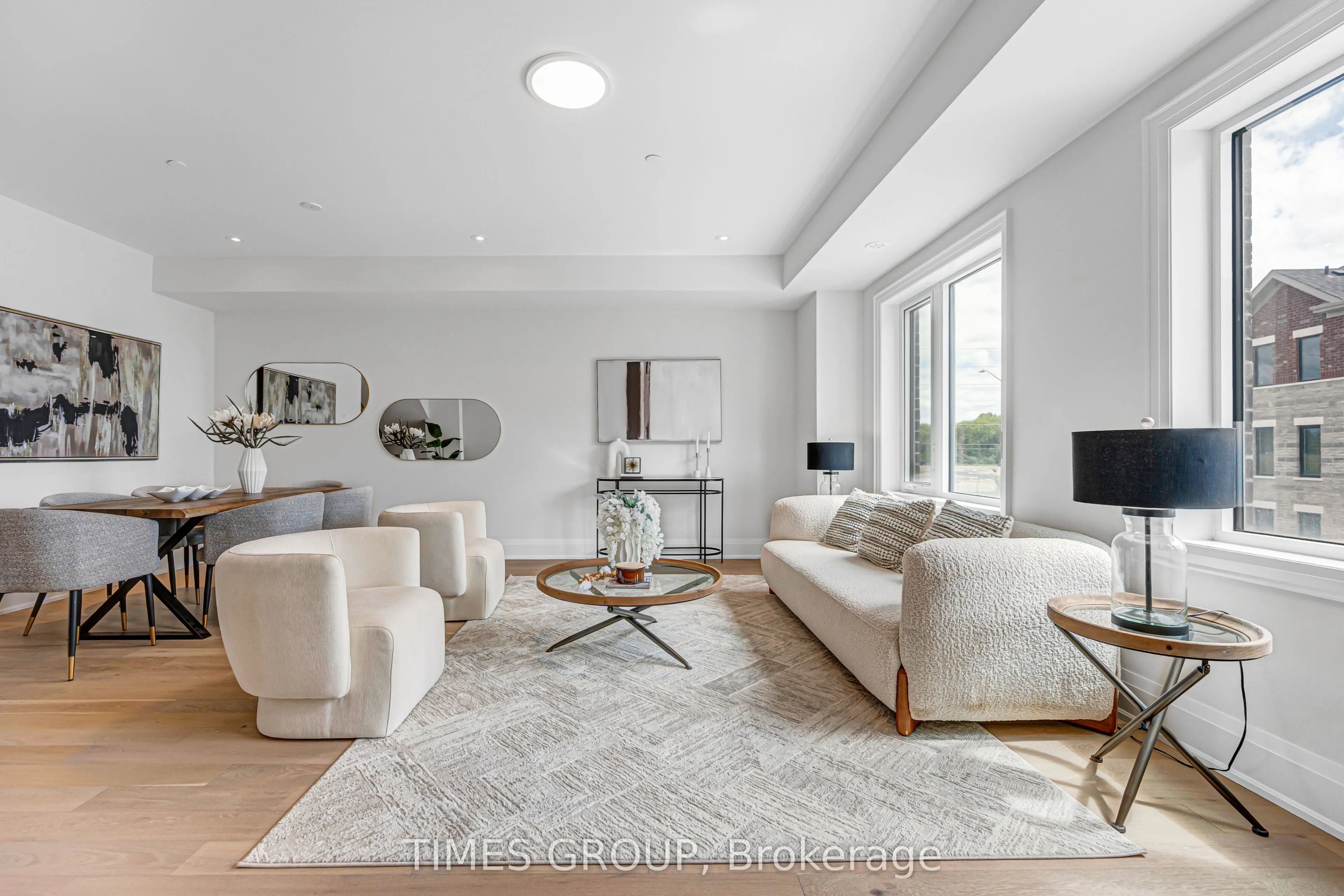 52 Grimsby Lane #33