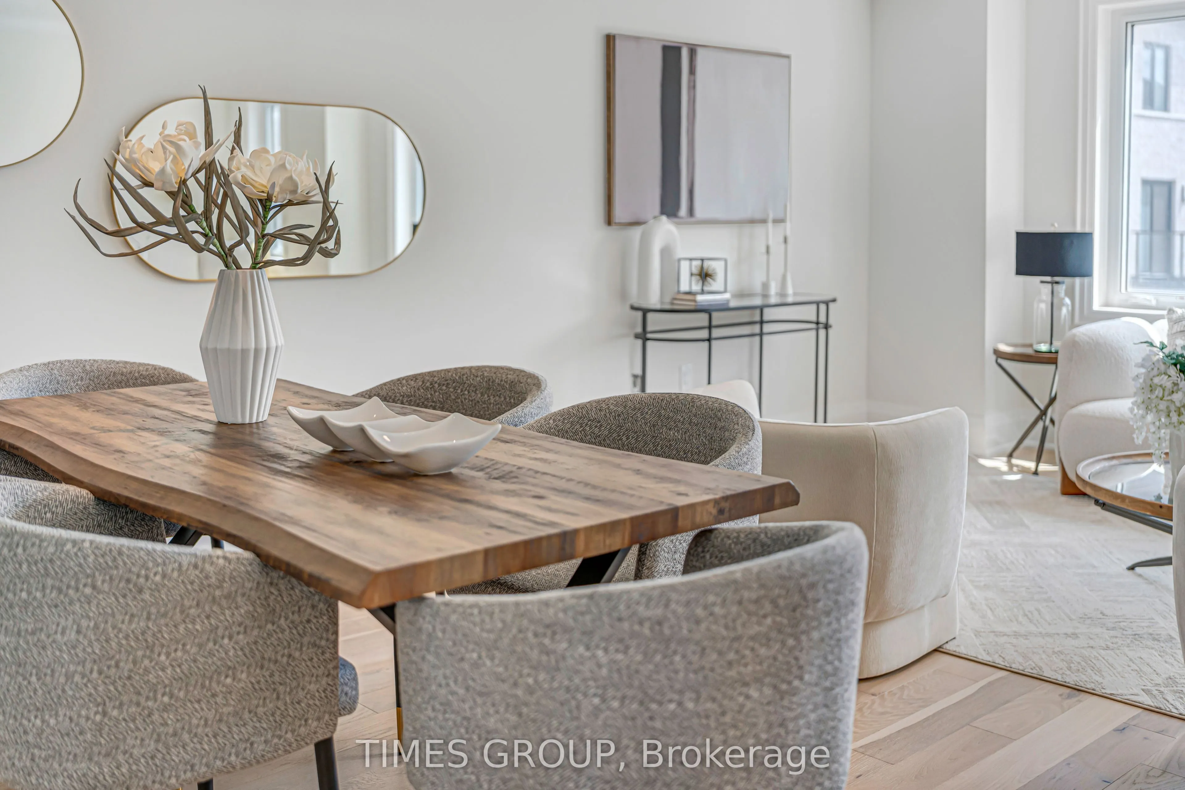 52 Grimsby Lane #33