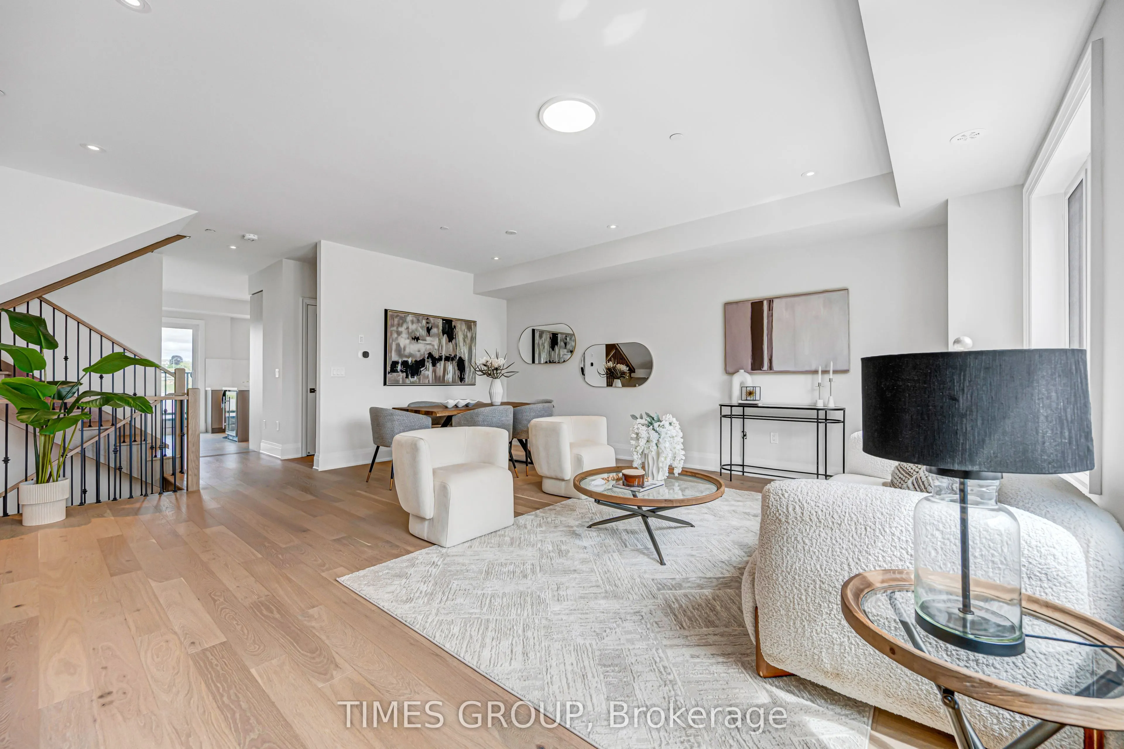 52 Grimsby Lane #33