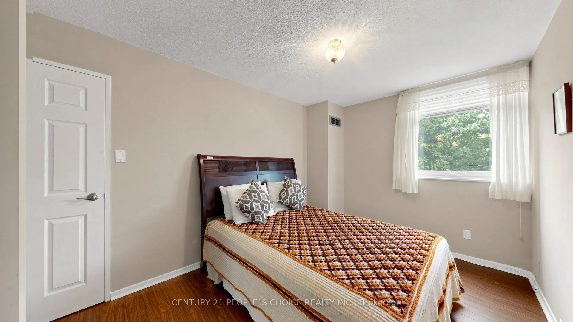 7811 Yonge Street #310
