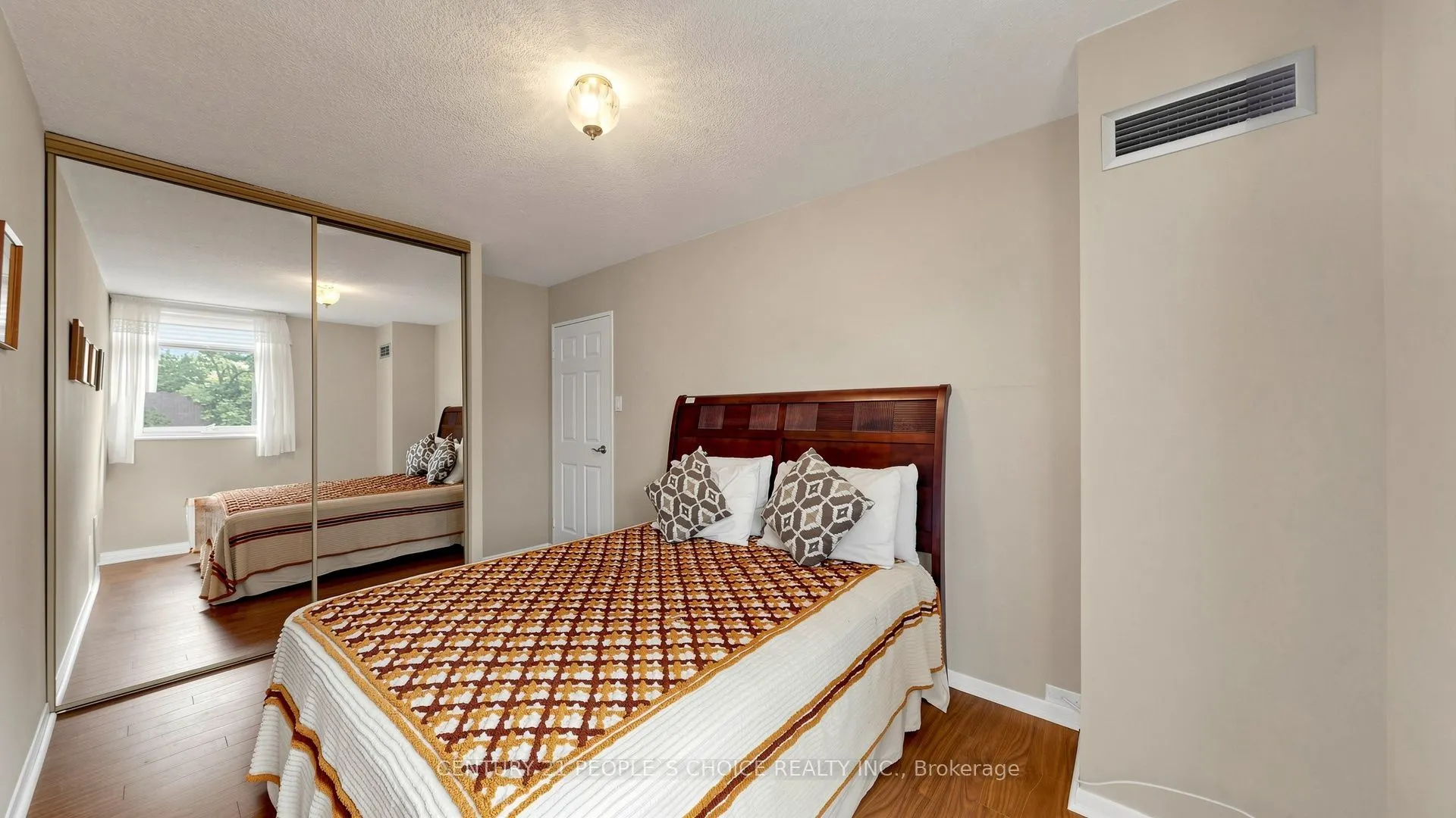 7811 Yonge Street #310