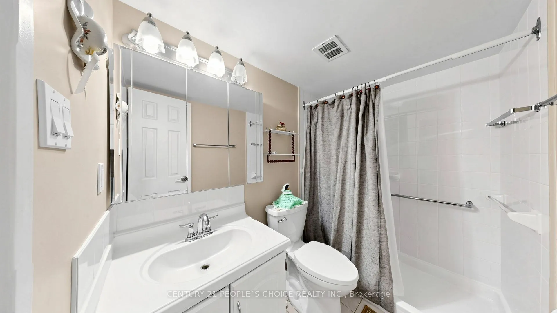 7811 Yonge Street #310