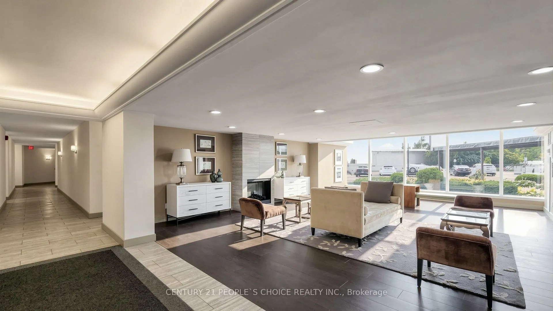7811 Yonge Street #310