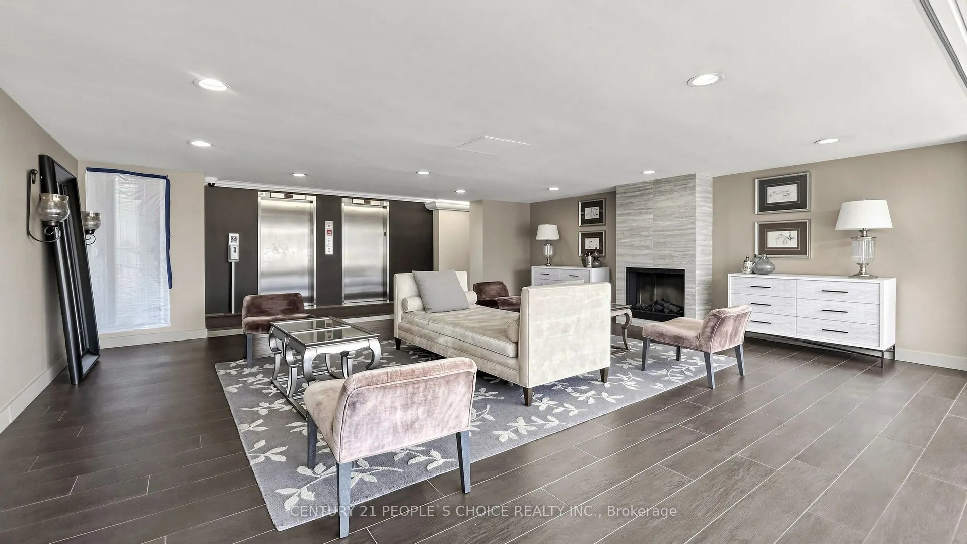 7811 Yonge Street #310