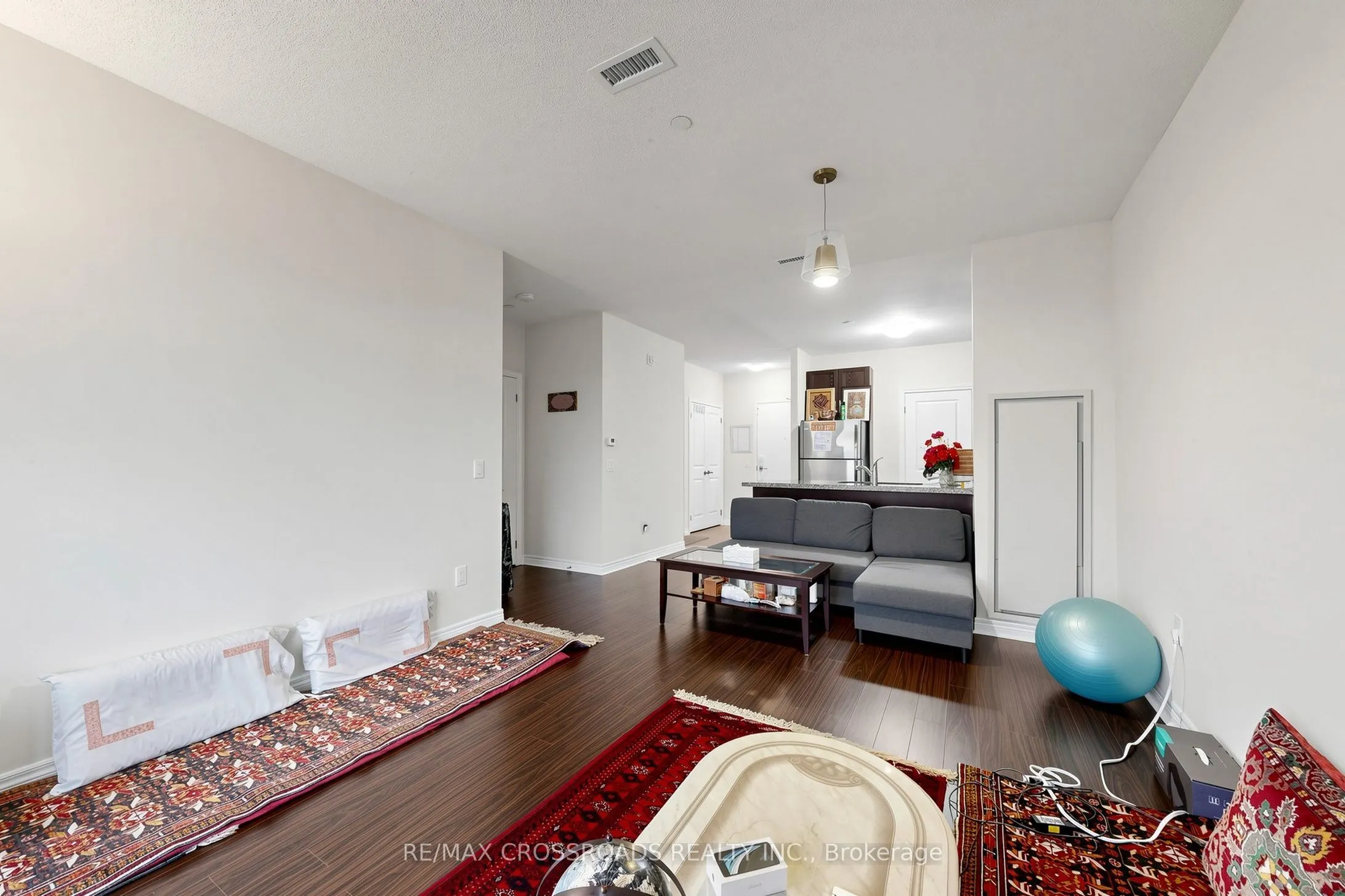 39 New Delhi Drive N #222