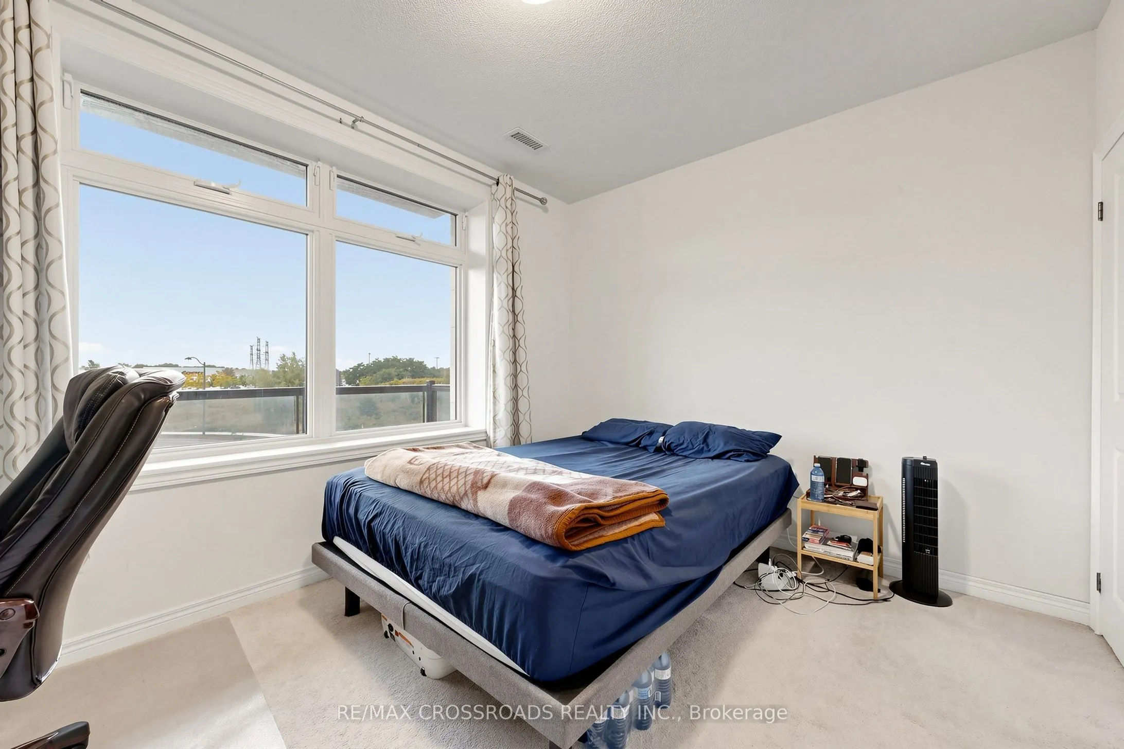 39 New Delhi Drive N #222