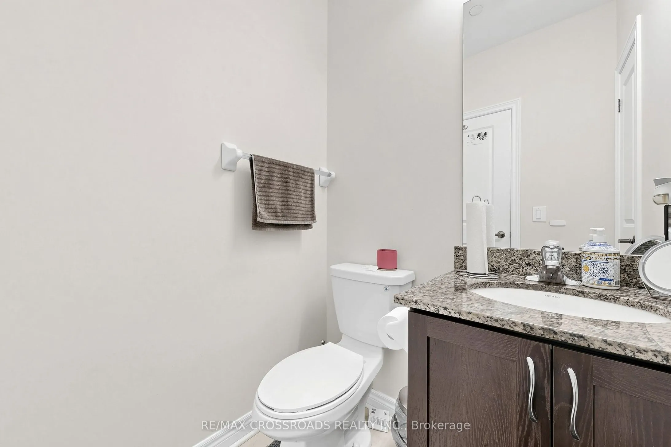 39 New Delhi Drive N #222