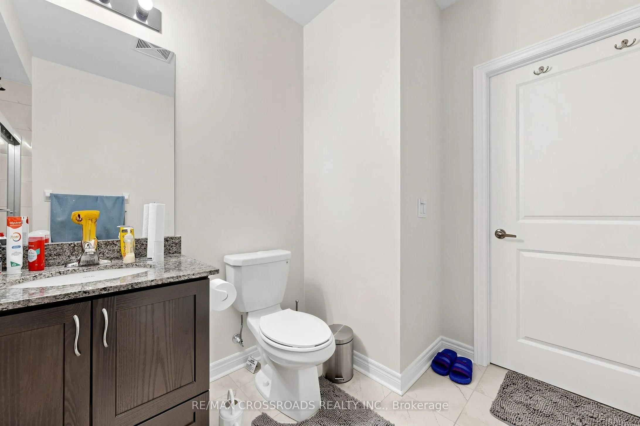 39 New Delhi Drive N #222