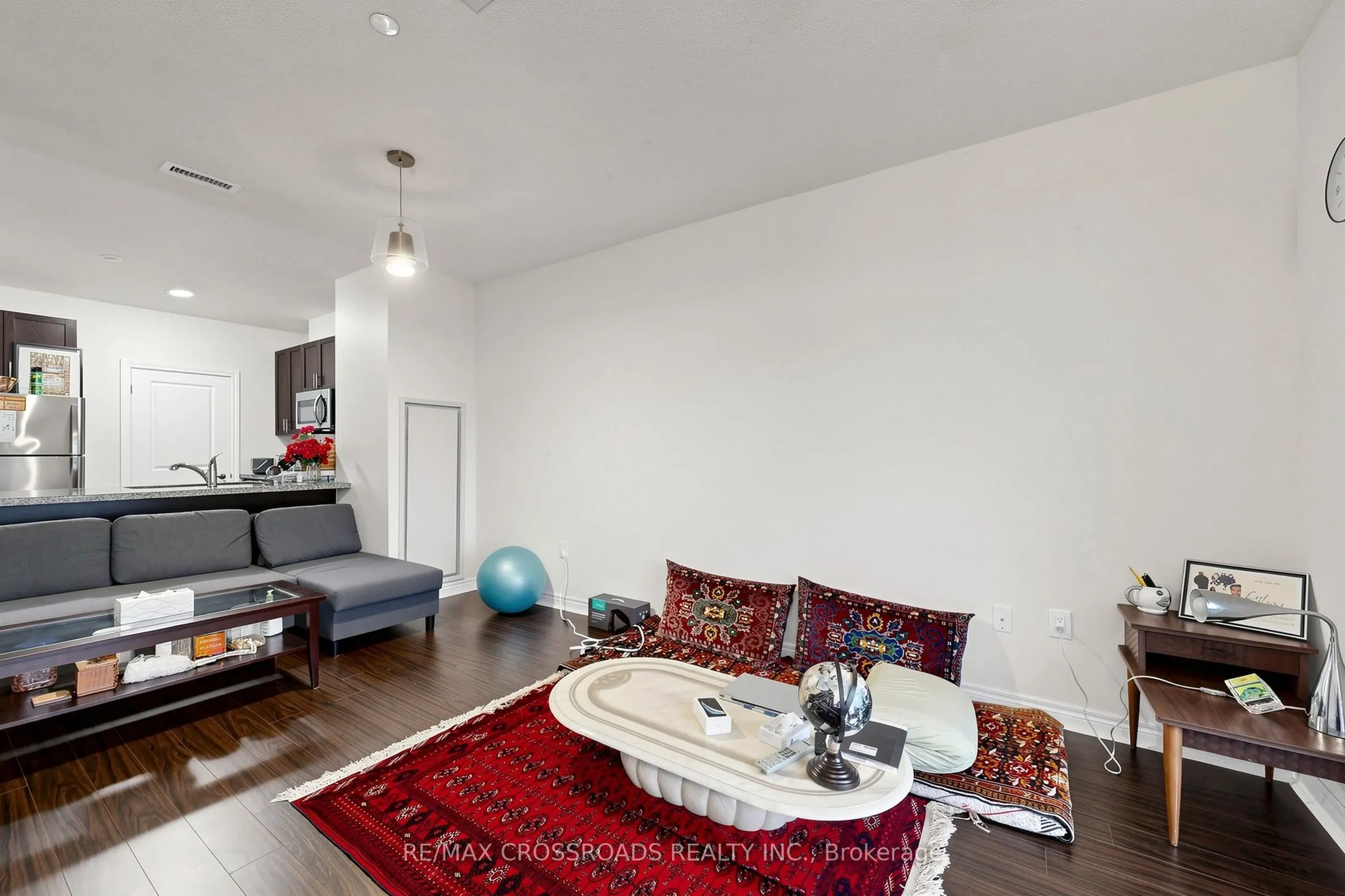 39 New Delhi Drive N #222